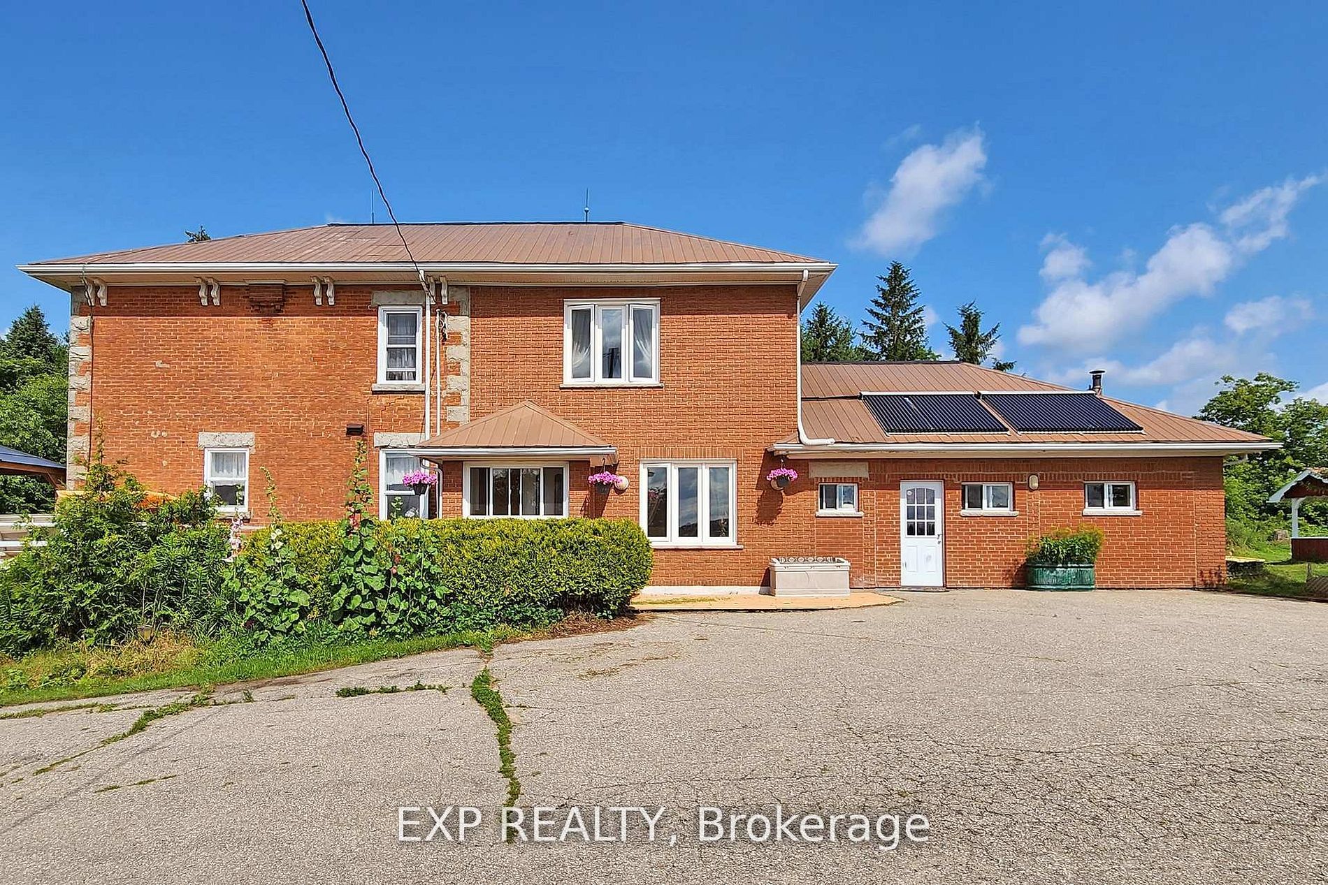 351219 Seventeenth Line Property Photo 2