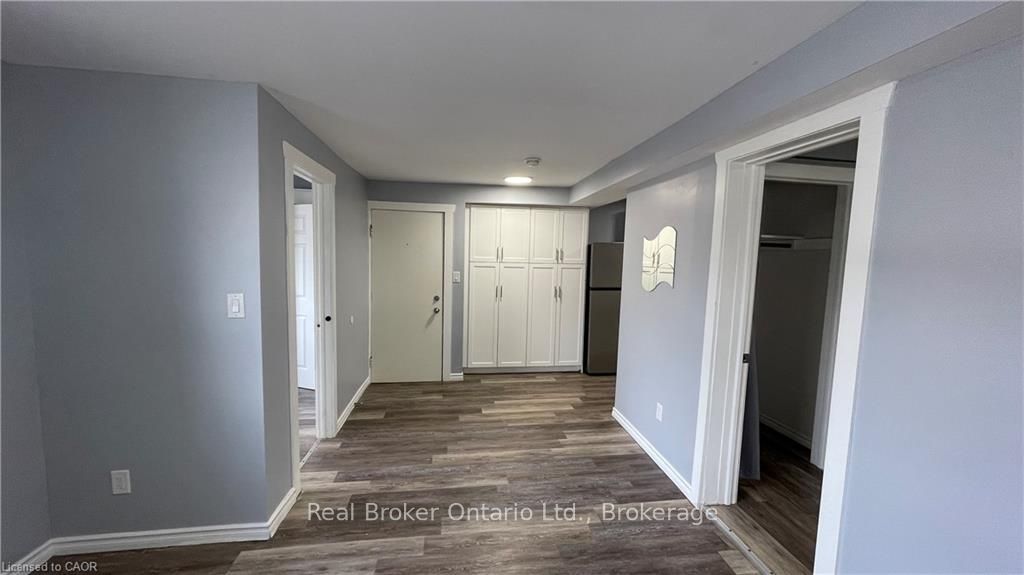 468-476 Main Street E Property Photo 3
