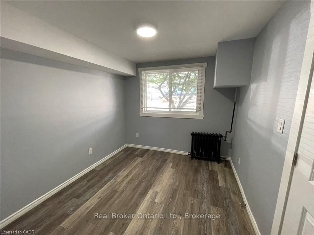 468-476 Main Street E Property Photo 4