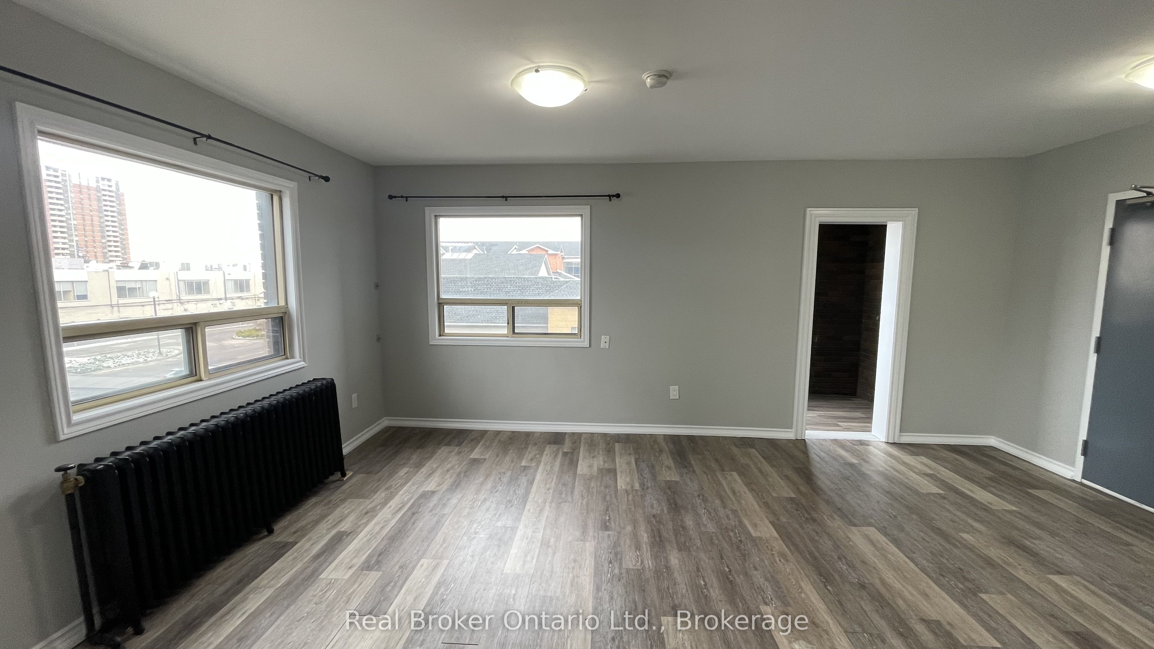 468-476 Main Street E Property Photo 16
