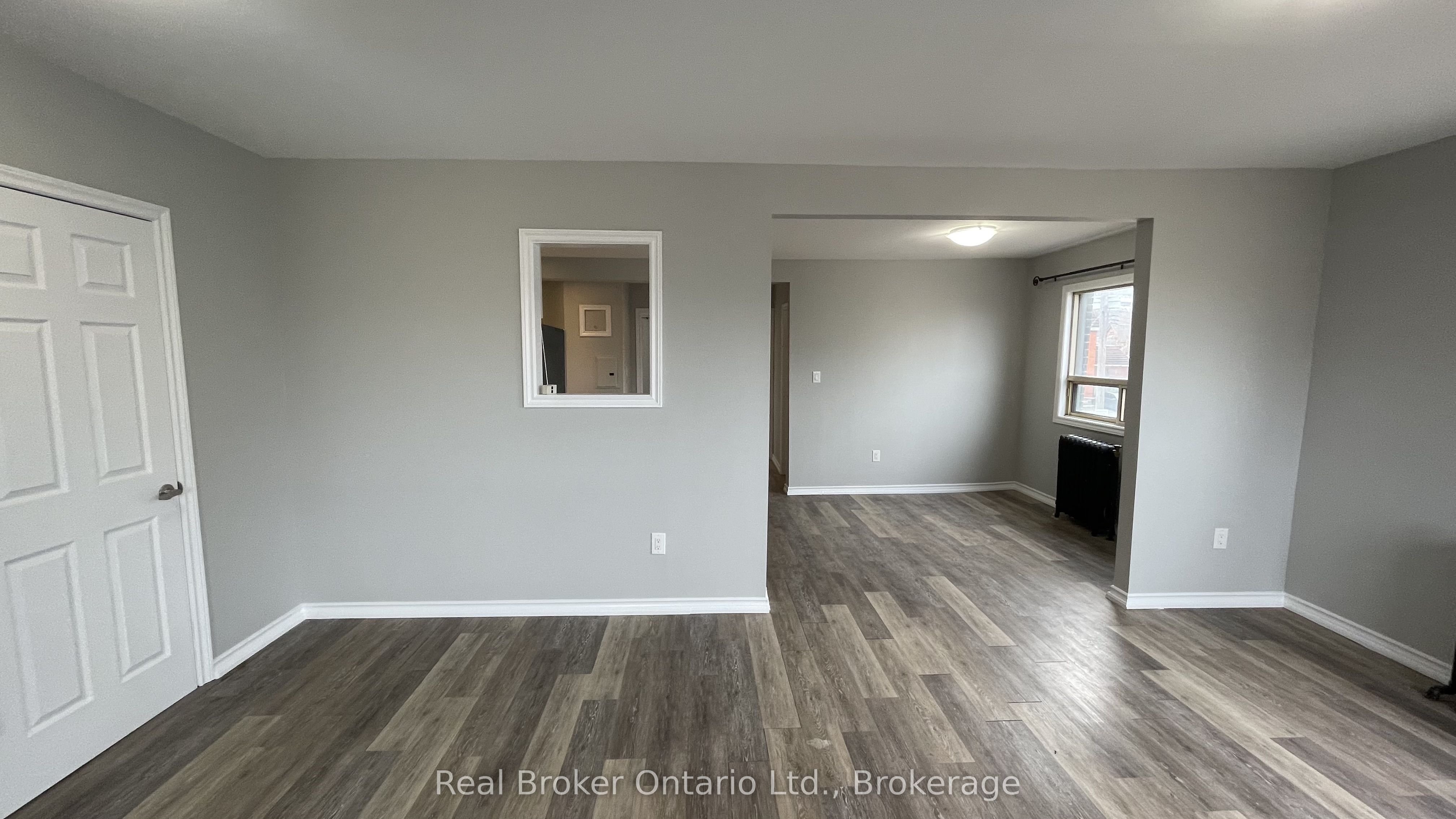 468-476 Main Street E Property Photo 20
