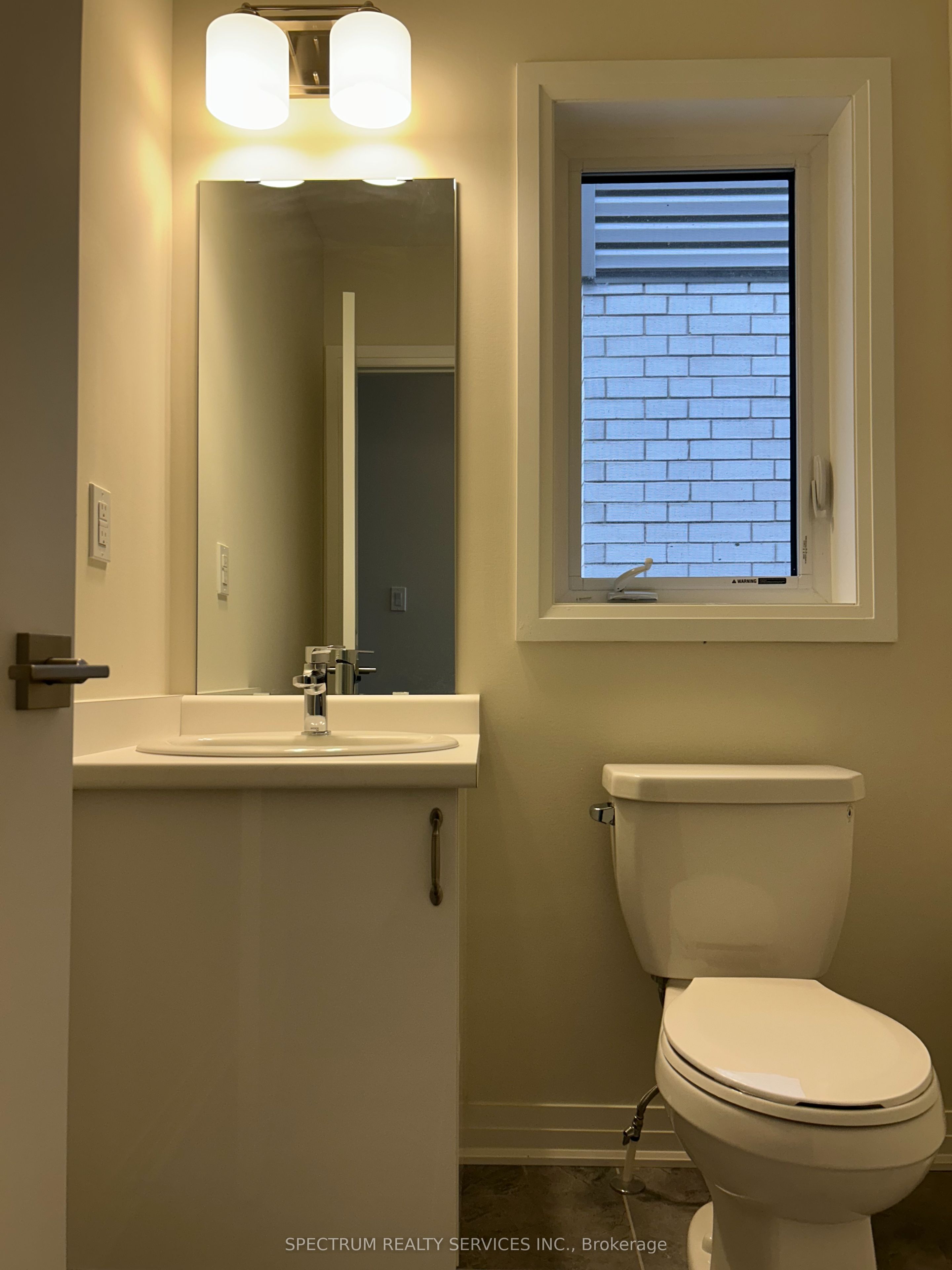 10 Arding Circle Property Photo 1