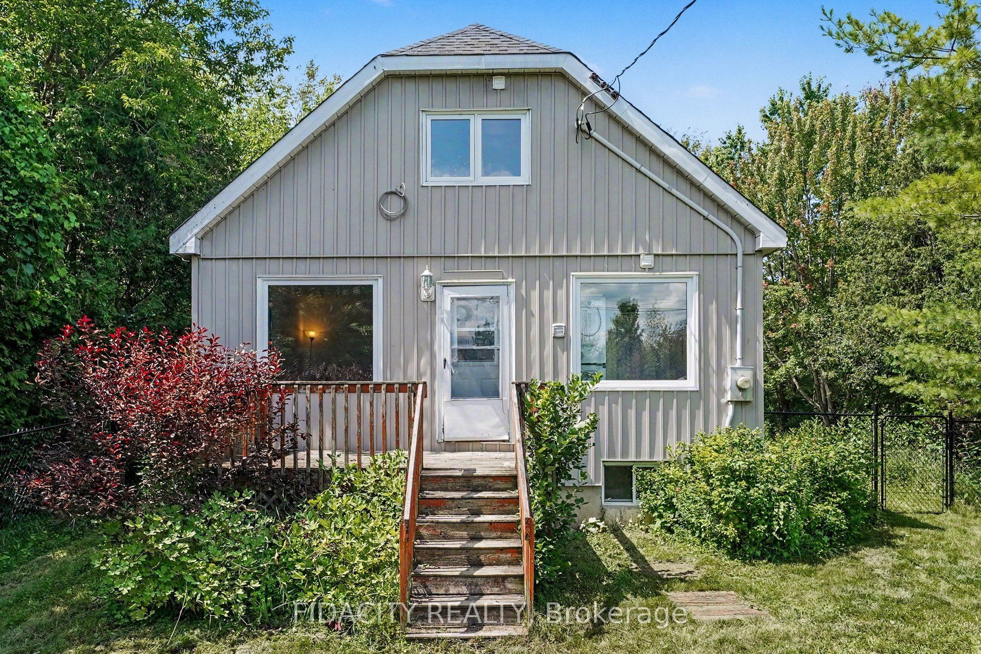 6811 Flewellyn Road