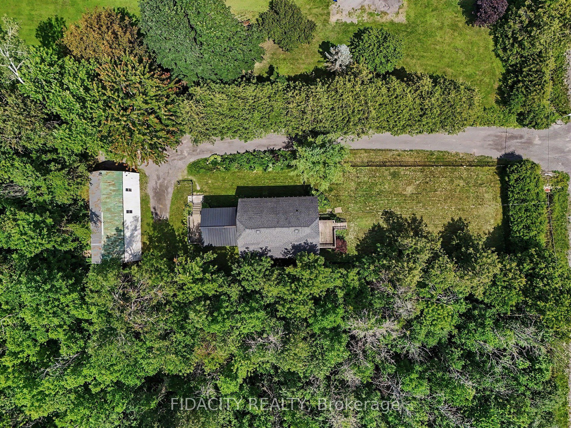6811 Flewellyn Road Property Photo 2