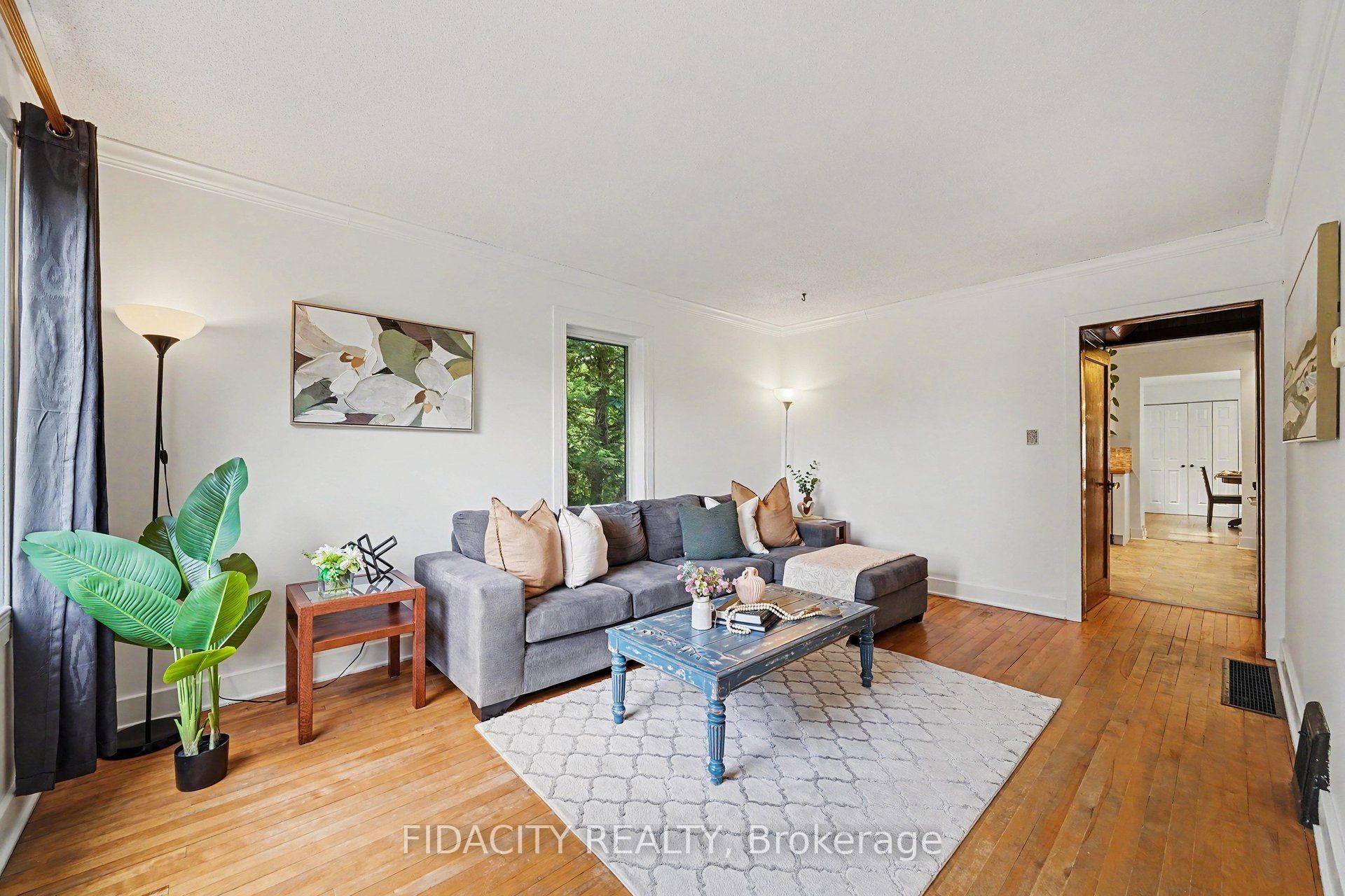 6811 Flewellyn Road Property Photo 4