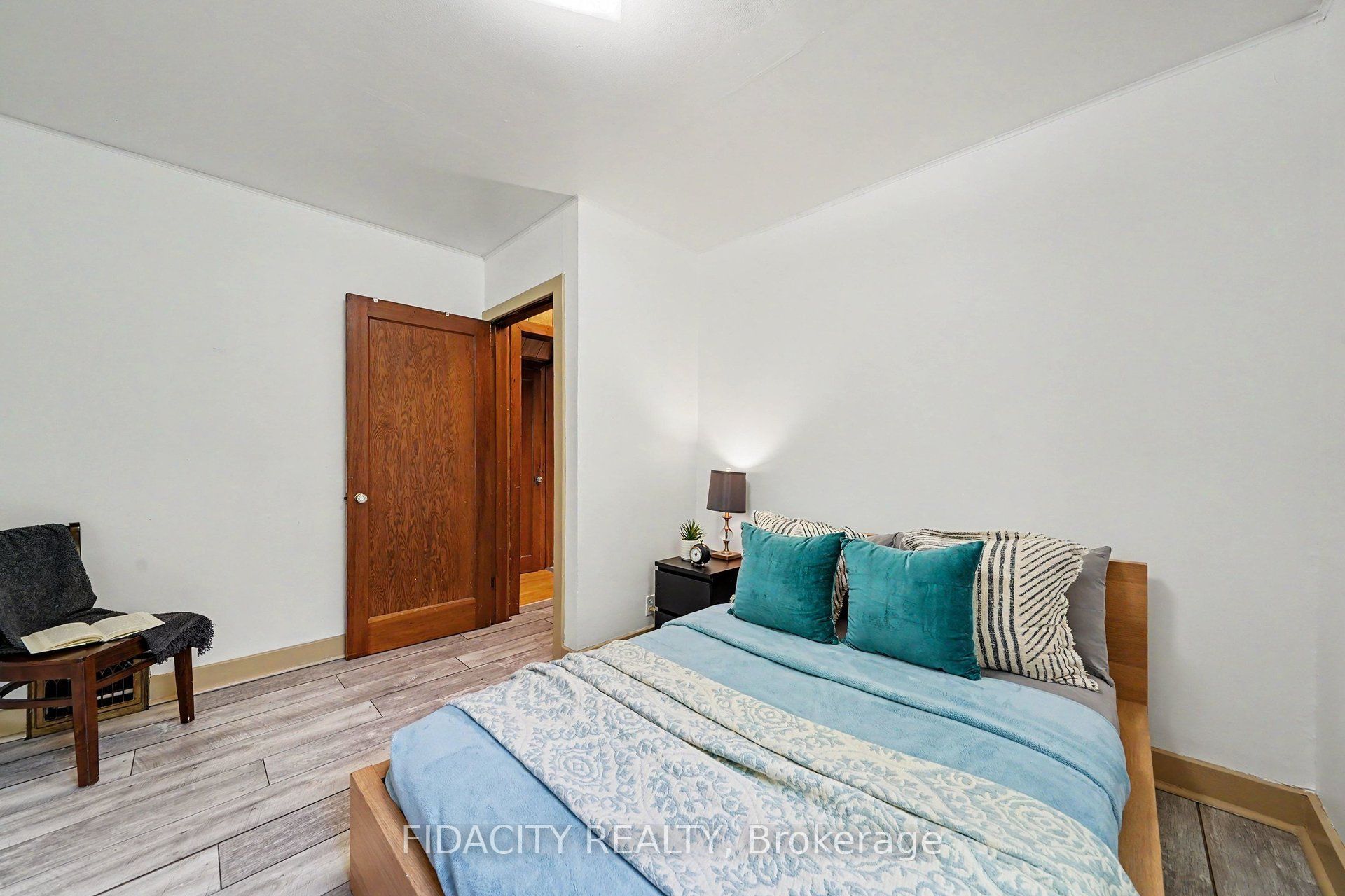 6811 Flewellyn Road Property Photo 13