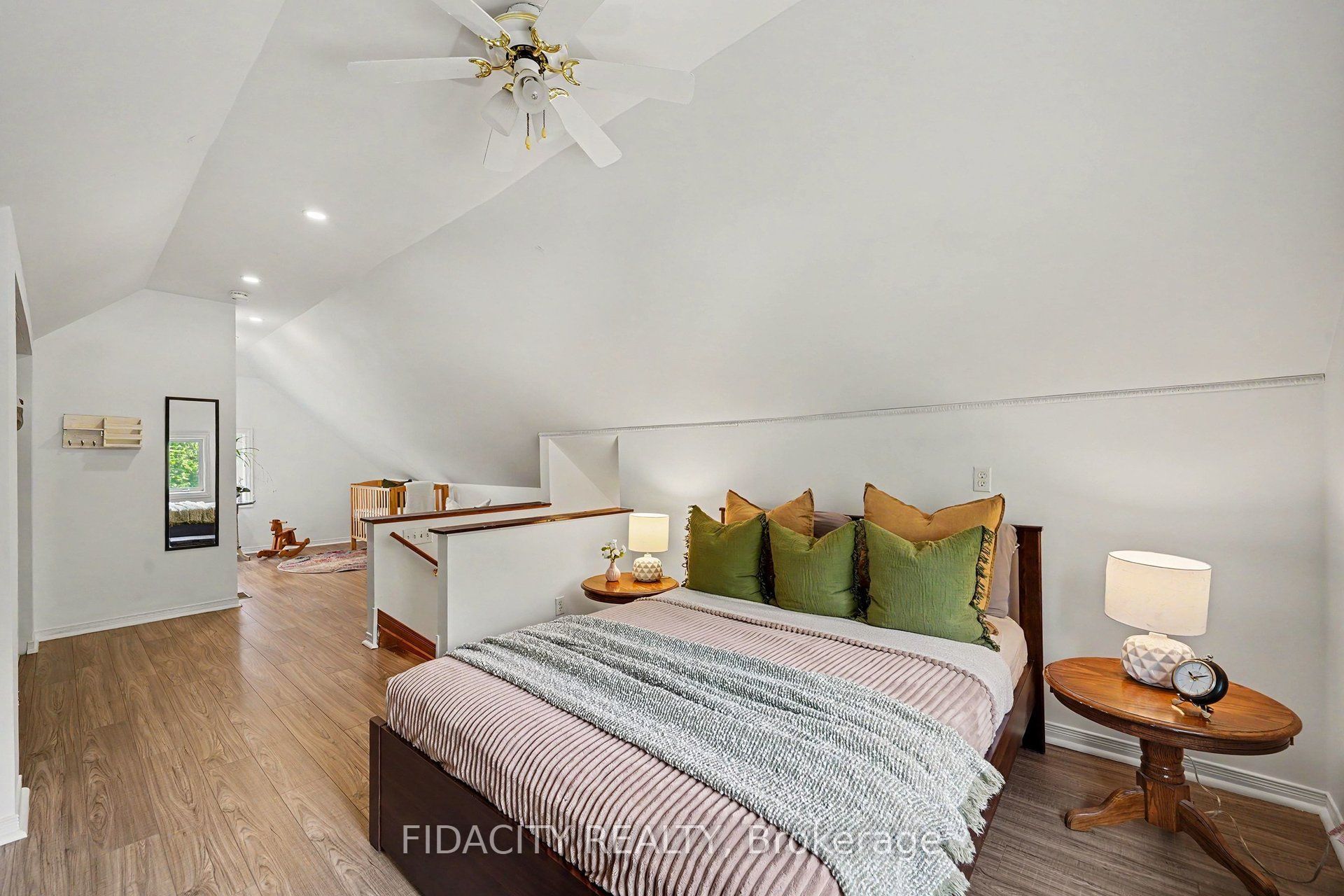 6811 Flewellyn Road Property Photo 16