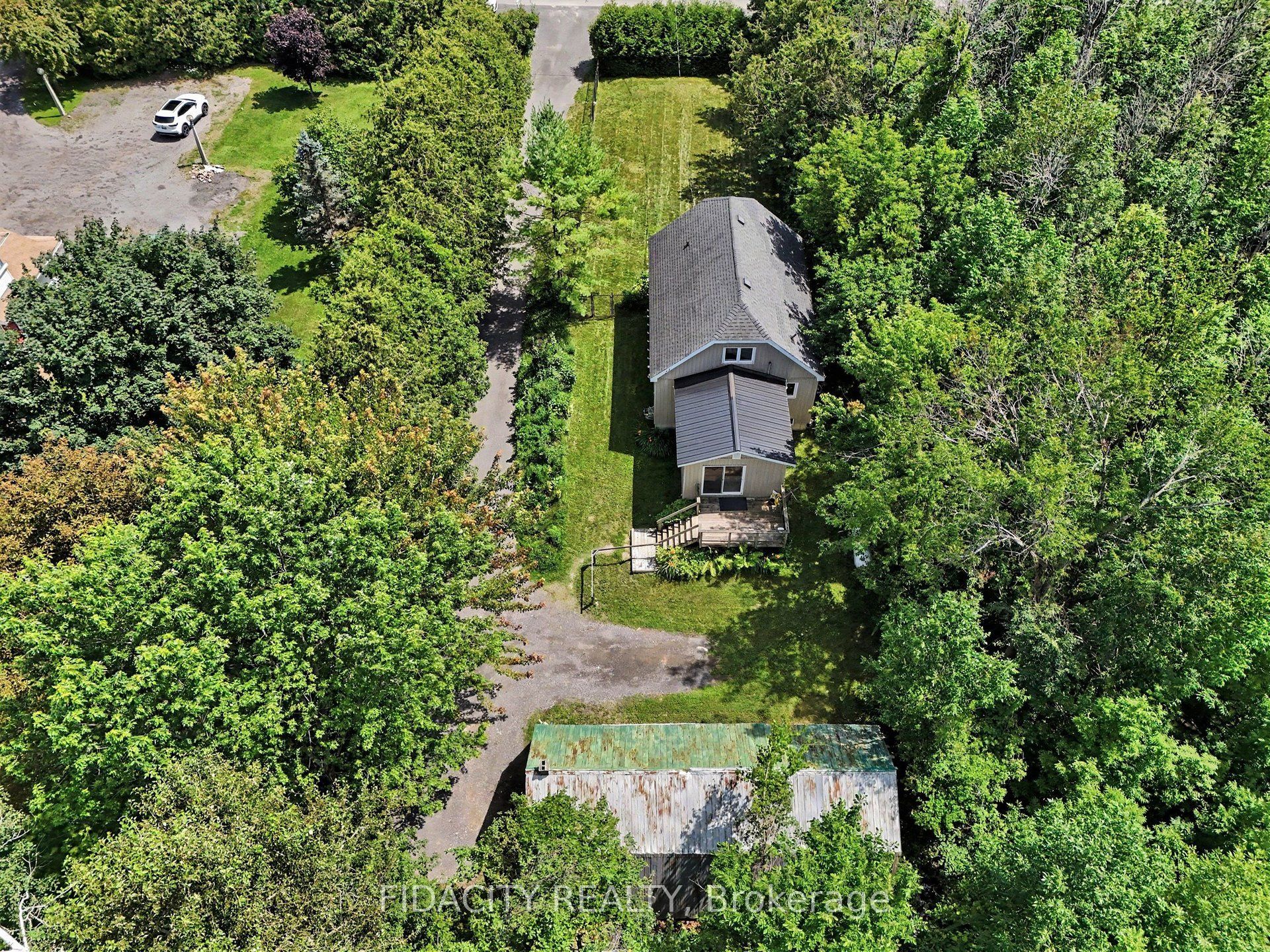 6811 Flewellyn Road Property Photo 26
