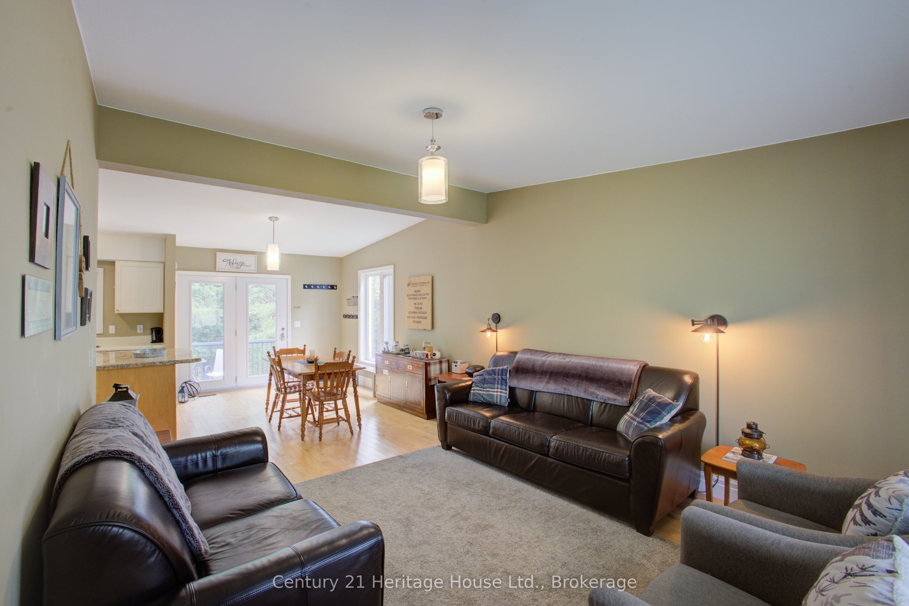 262845 Varney Road Property Photo 5