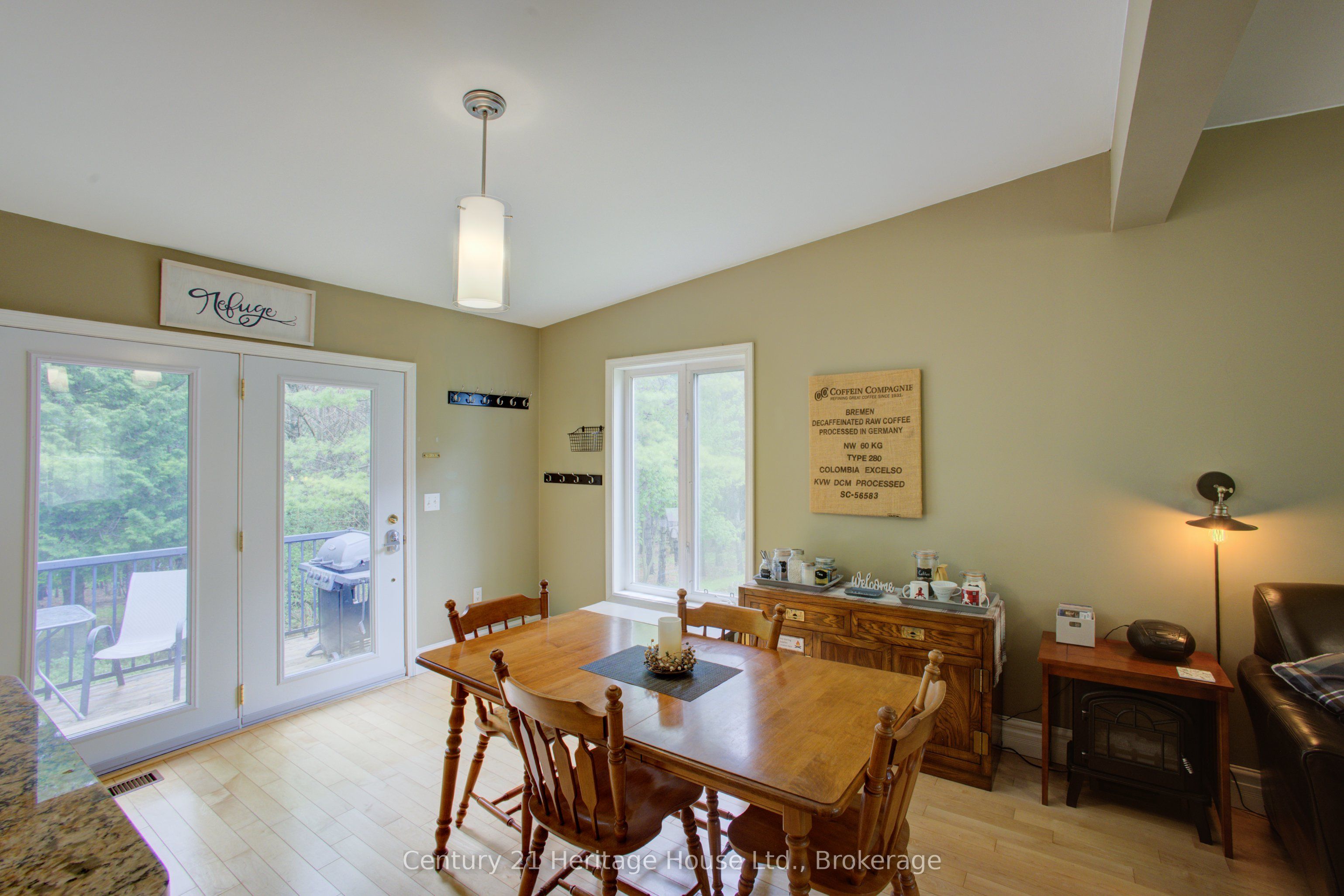 262845 Varney Road Property Photo 12