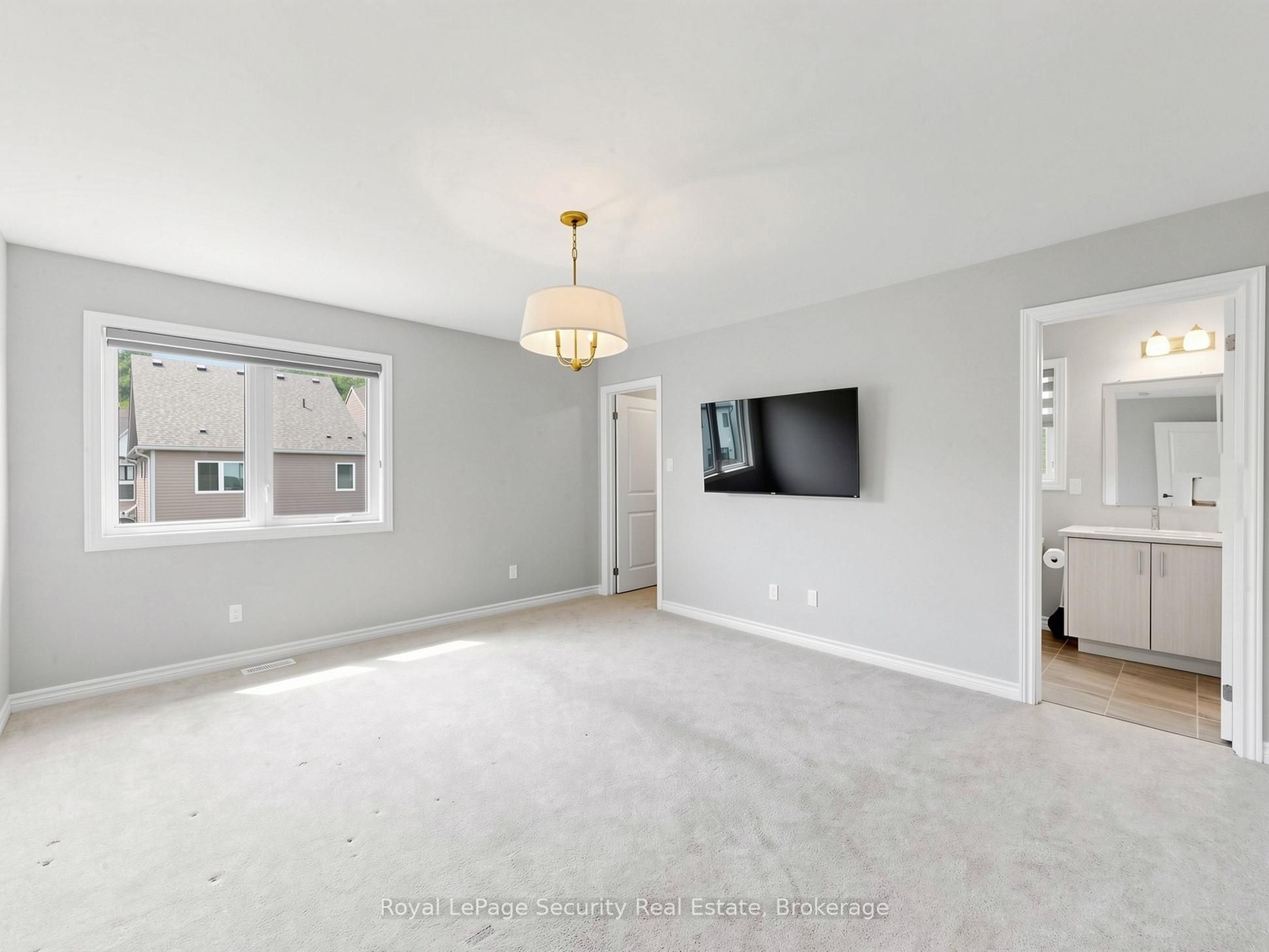 121 Sebastian Street 86 Property Photo 16