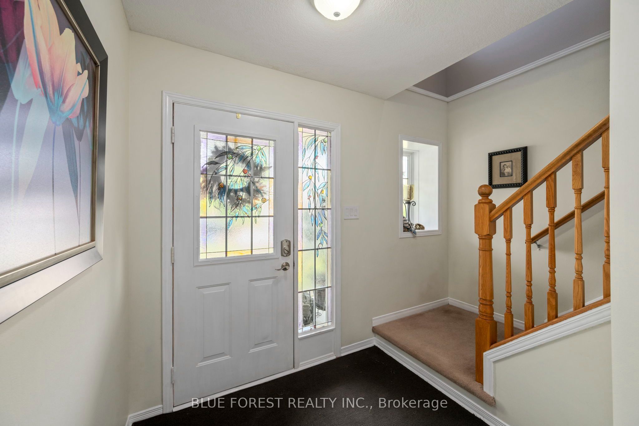 1233 Crosscreek Crescent Property Photo 6