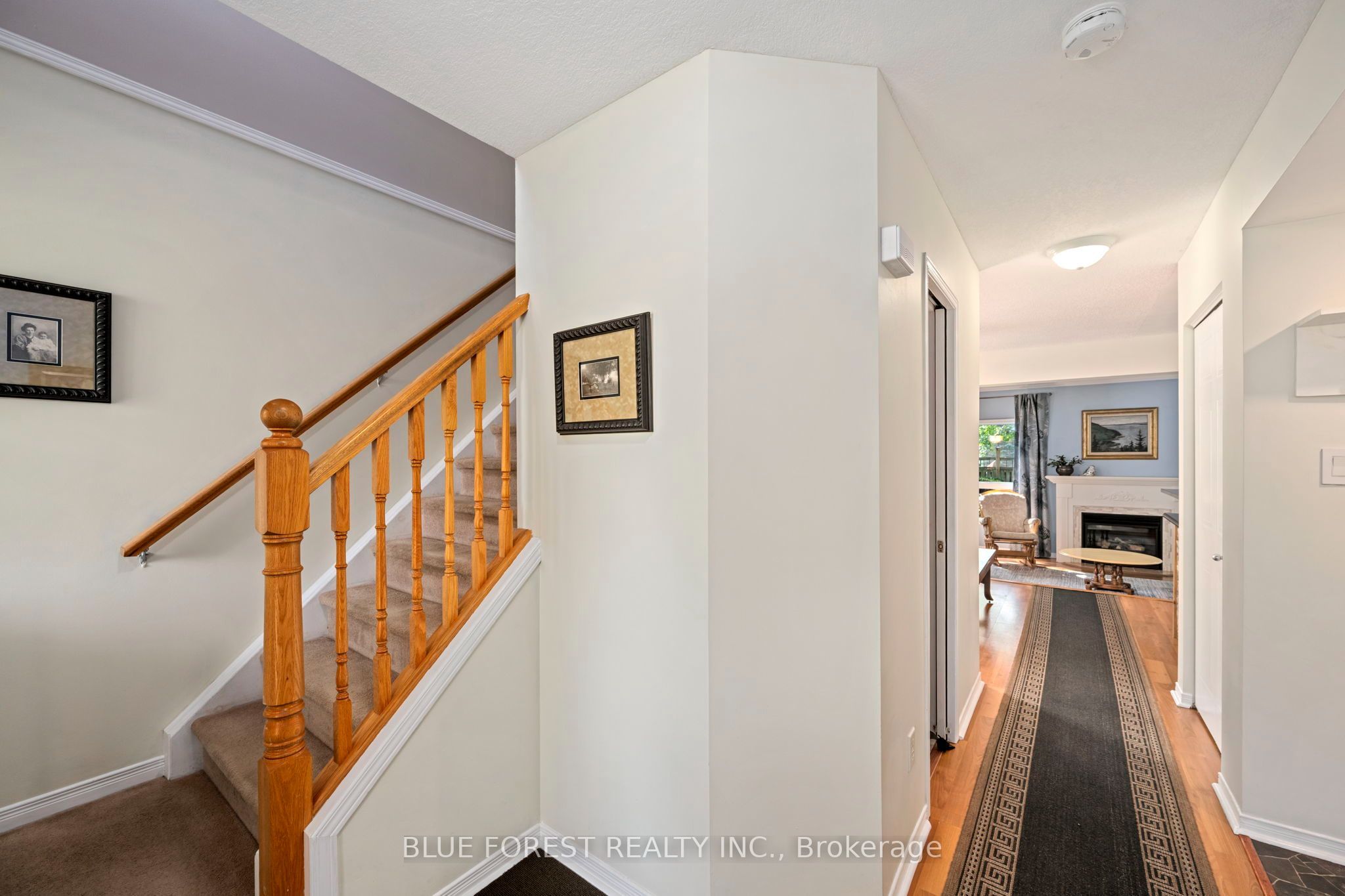 1233 Crosscreek Crescent Property Photo 7