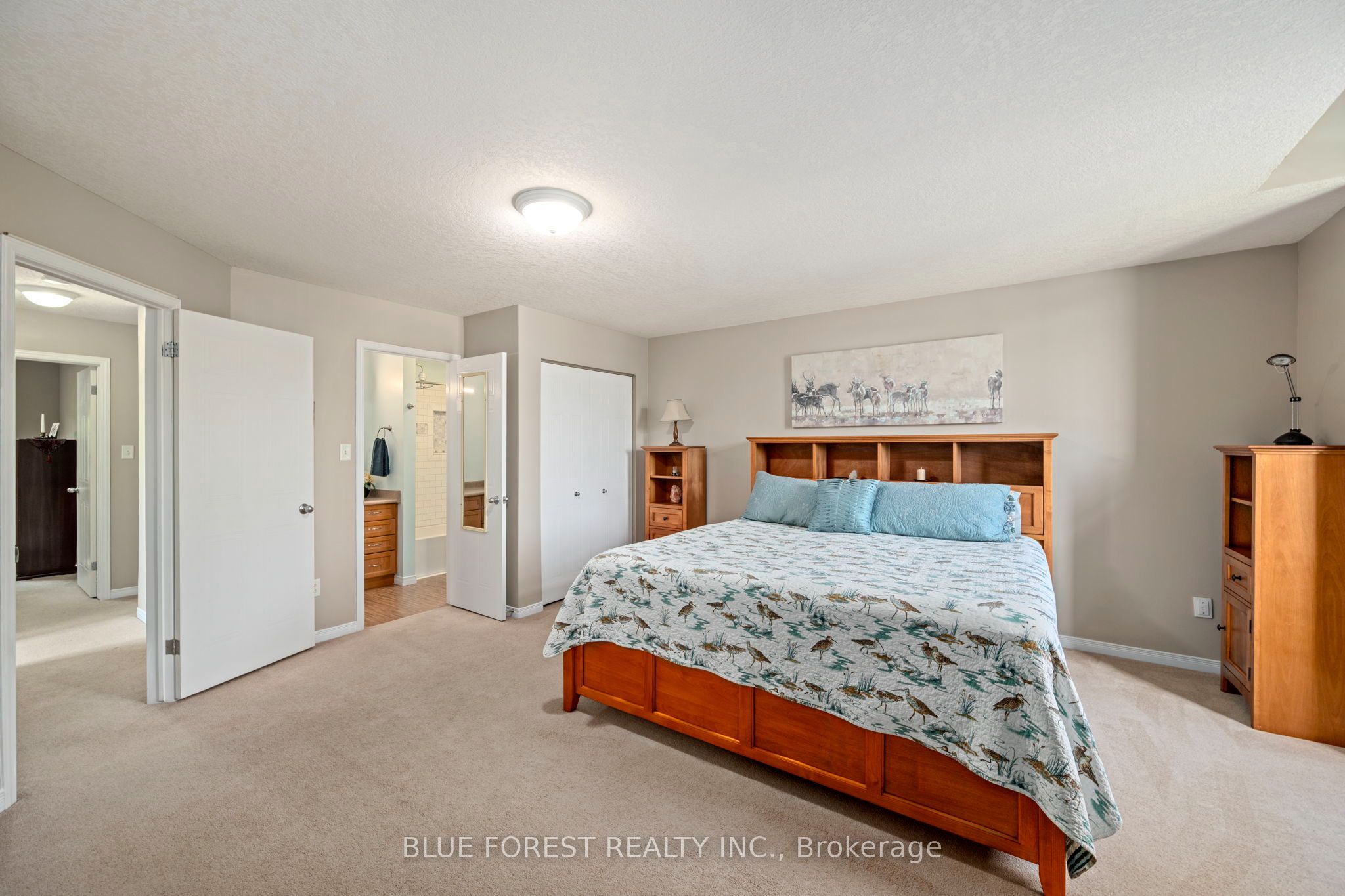 1233 Crosscreek Crescent Property Photo 19