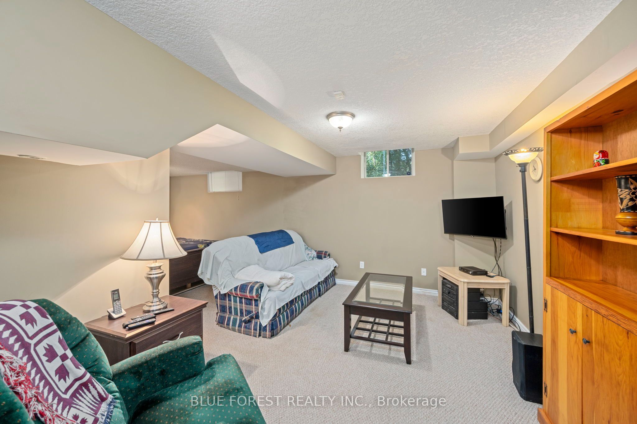 1233 Crosscreek Crescent Property Photo 26