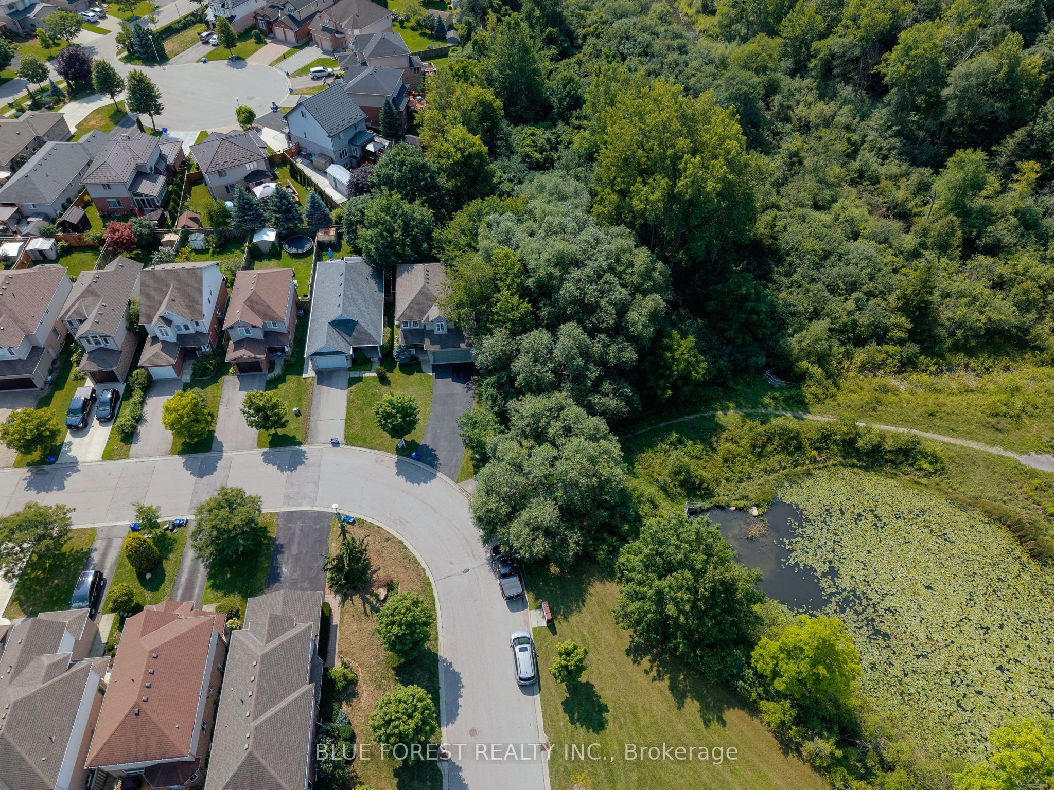 1233 Crosscreek Crescent Property Photo 32