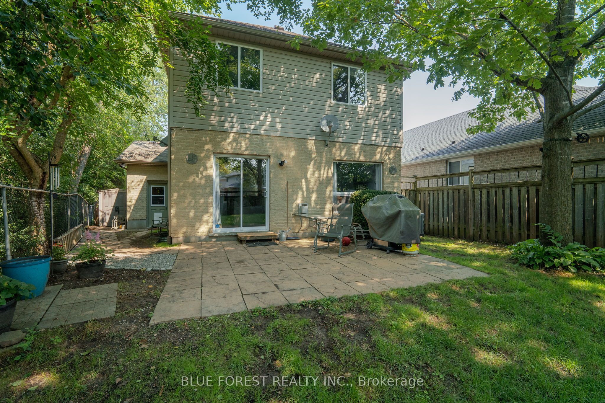 1233 Crosscreek Crescent Property Photo 41