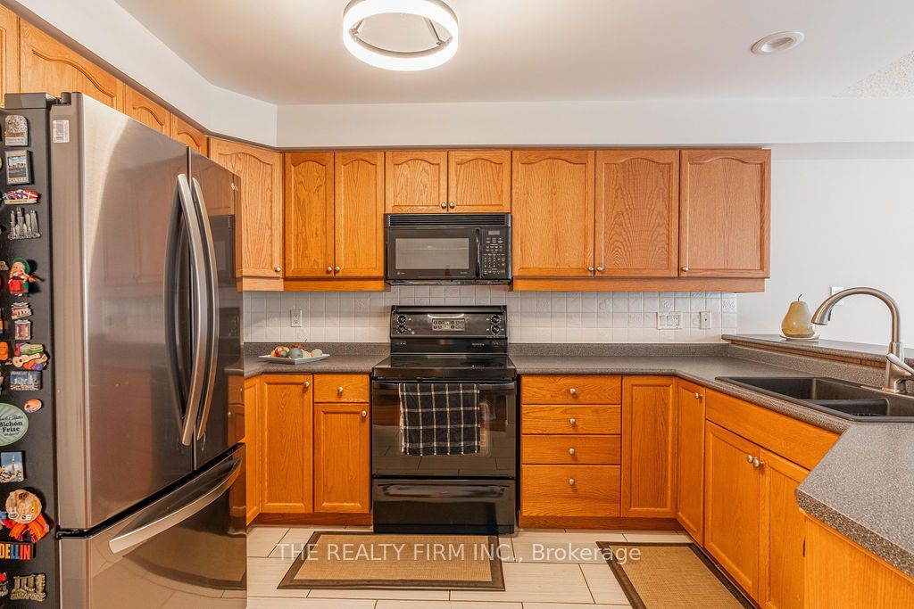 320 Ambleside Drive 30 Property Photo 12