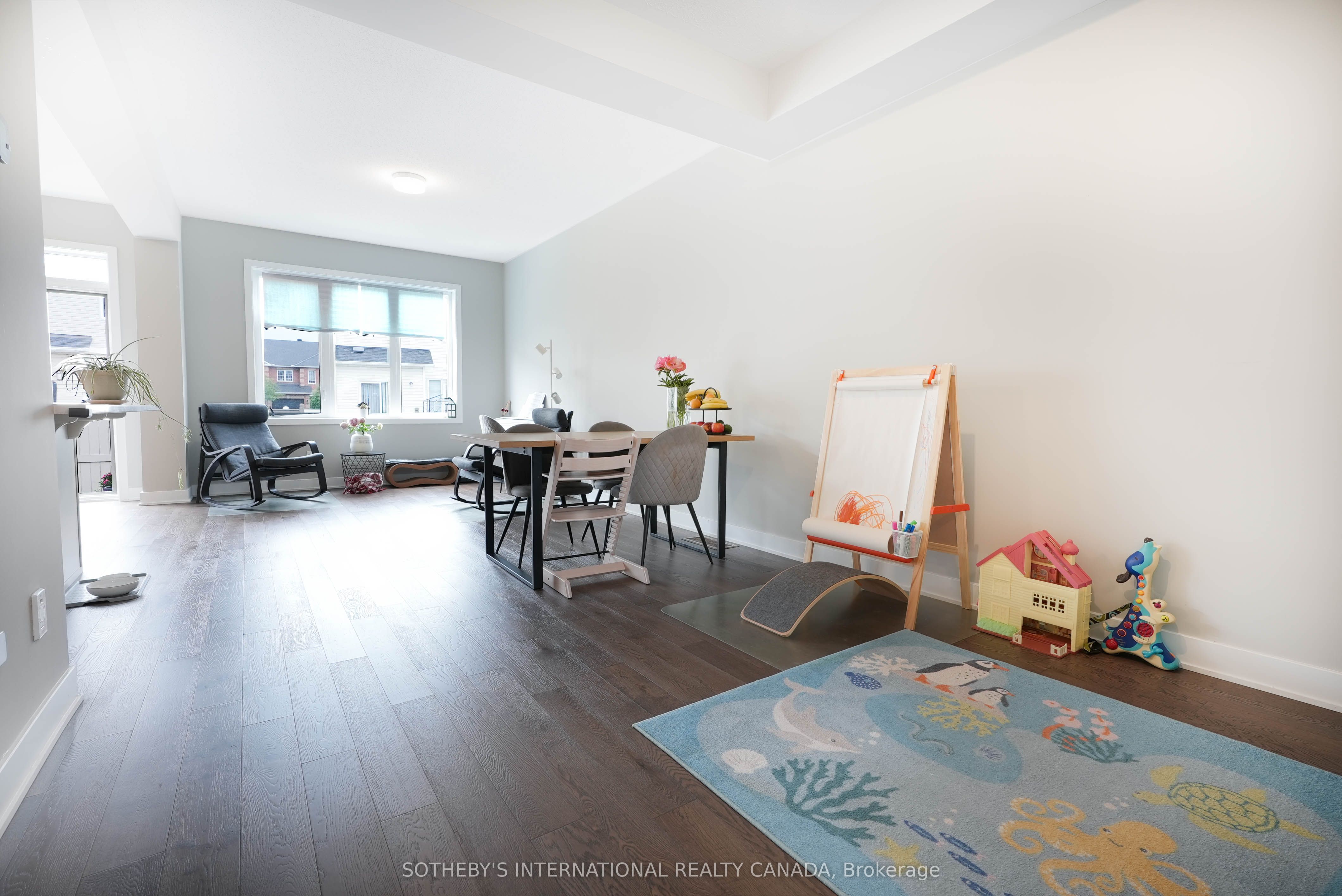 X13686394 Property Photo 4