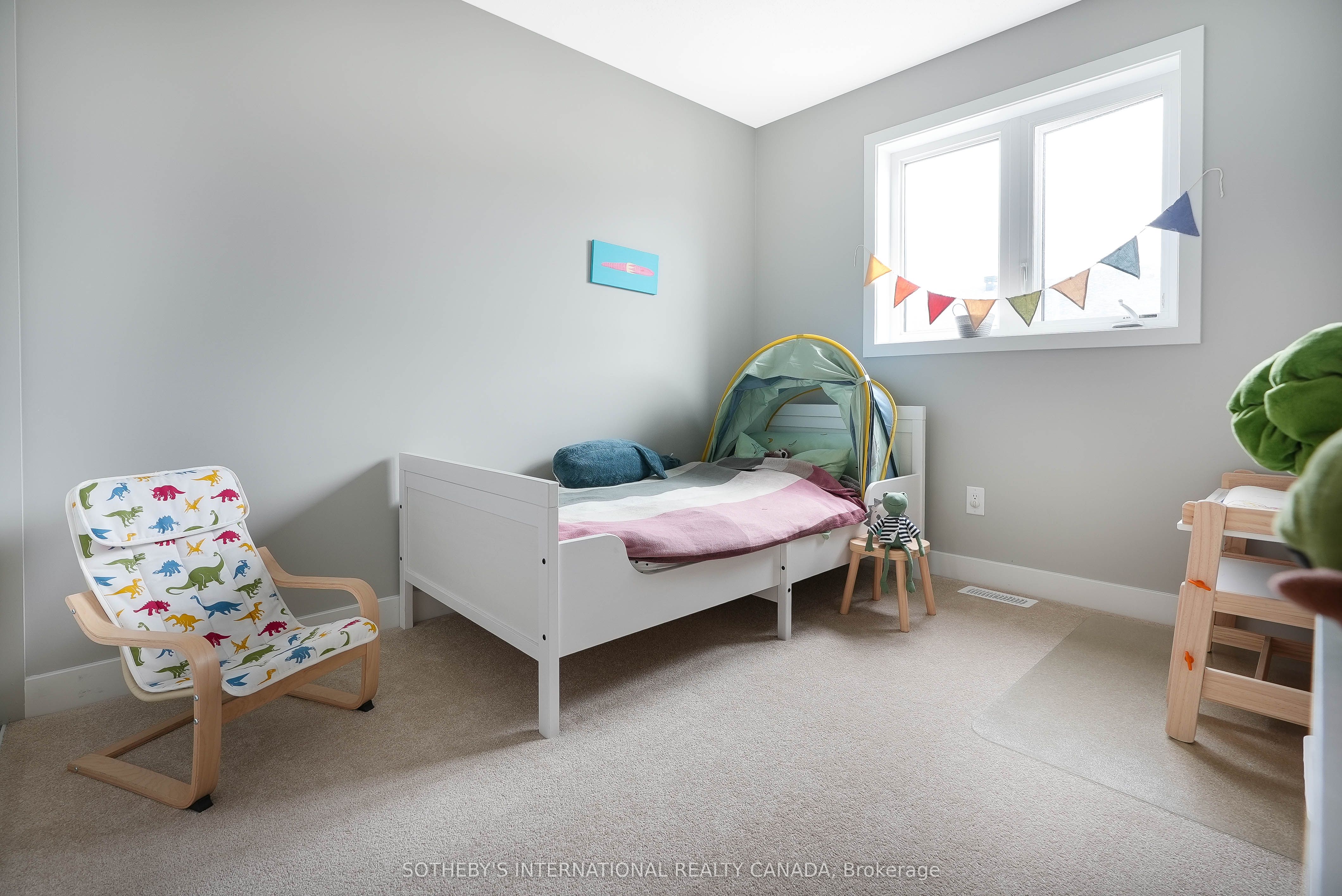 X13686394 Property Photo 18
