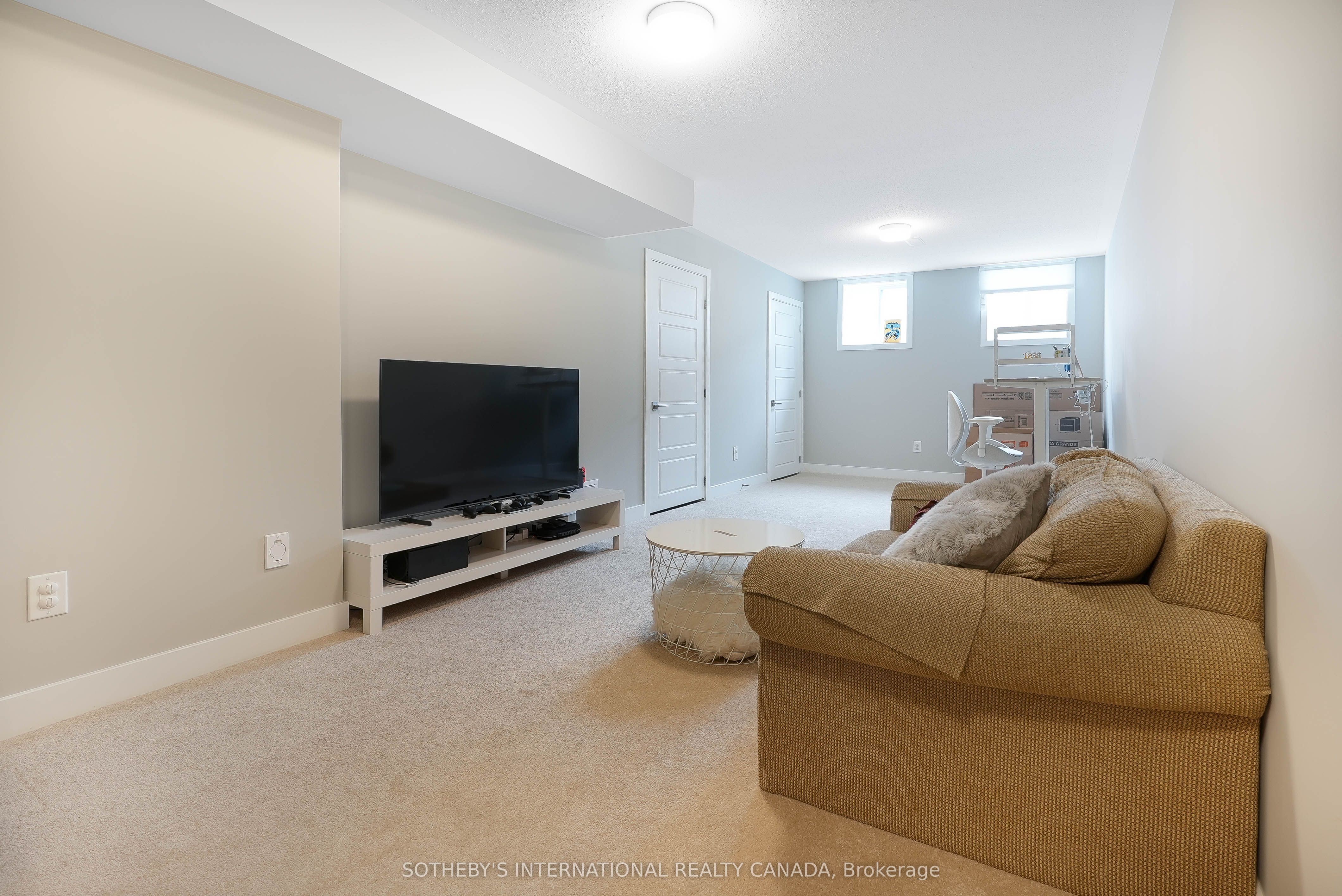 X13686394 Property Photo 21