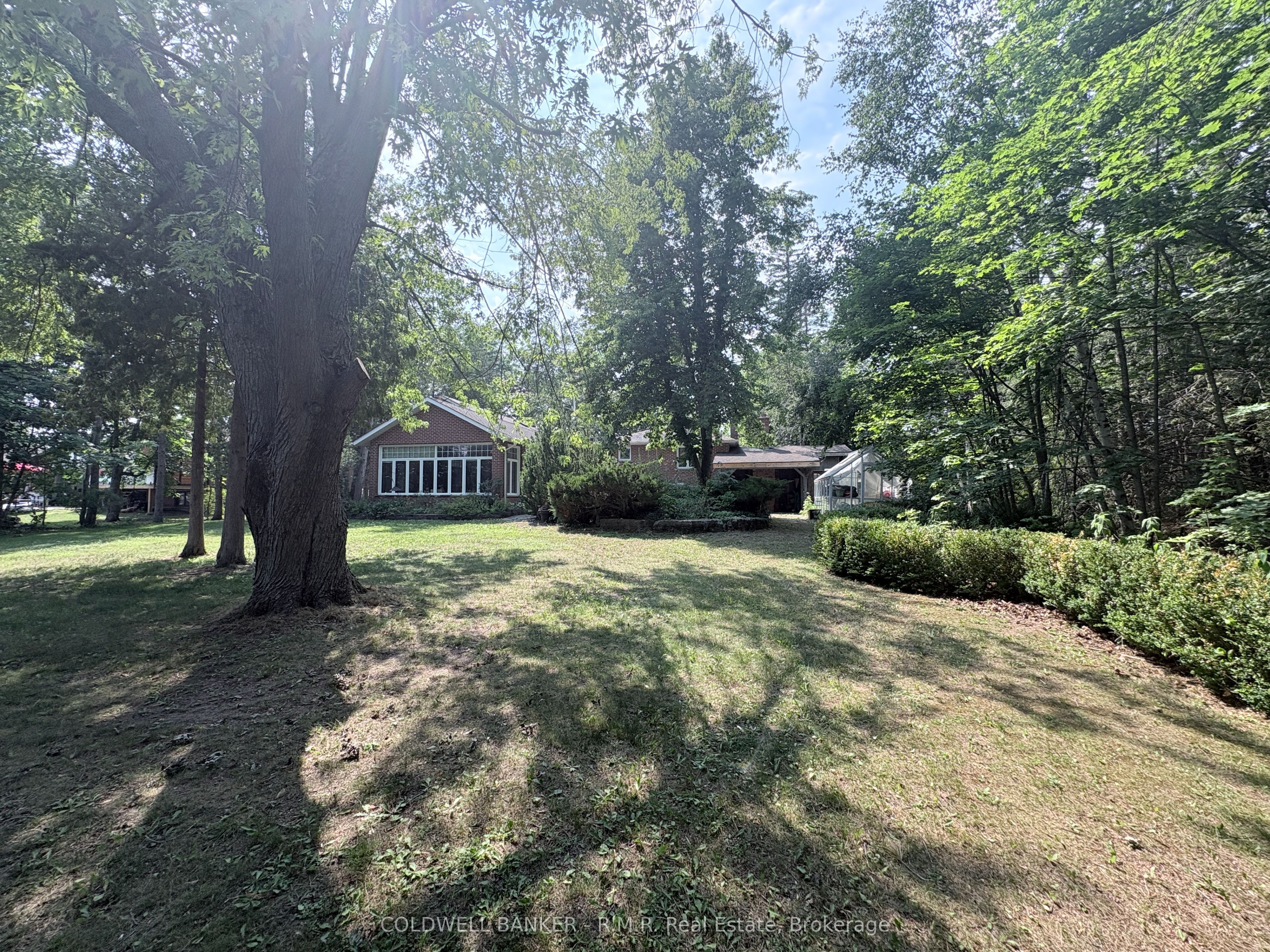 60 Pinewood Boulevard Property Photo 6