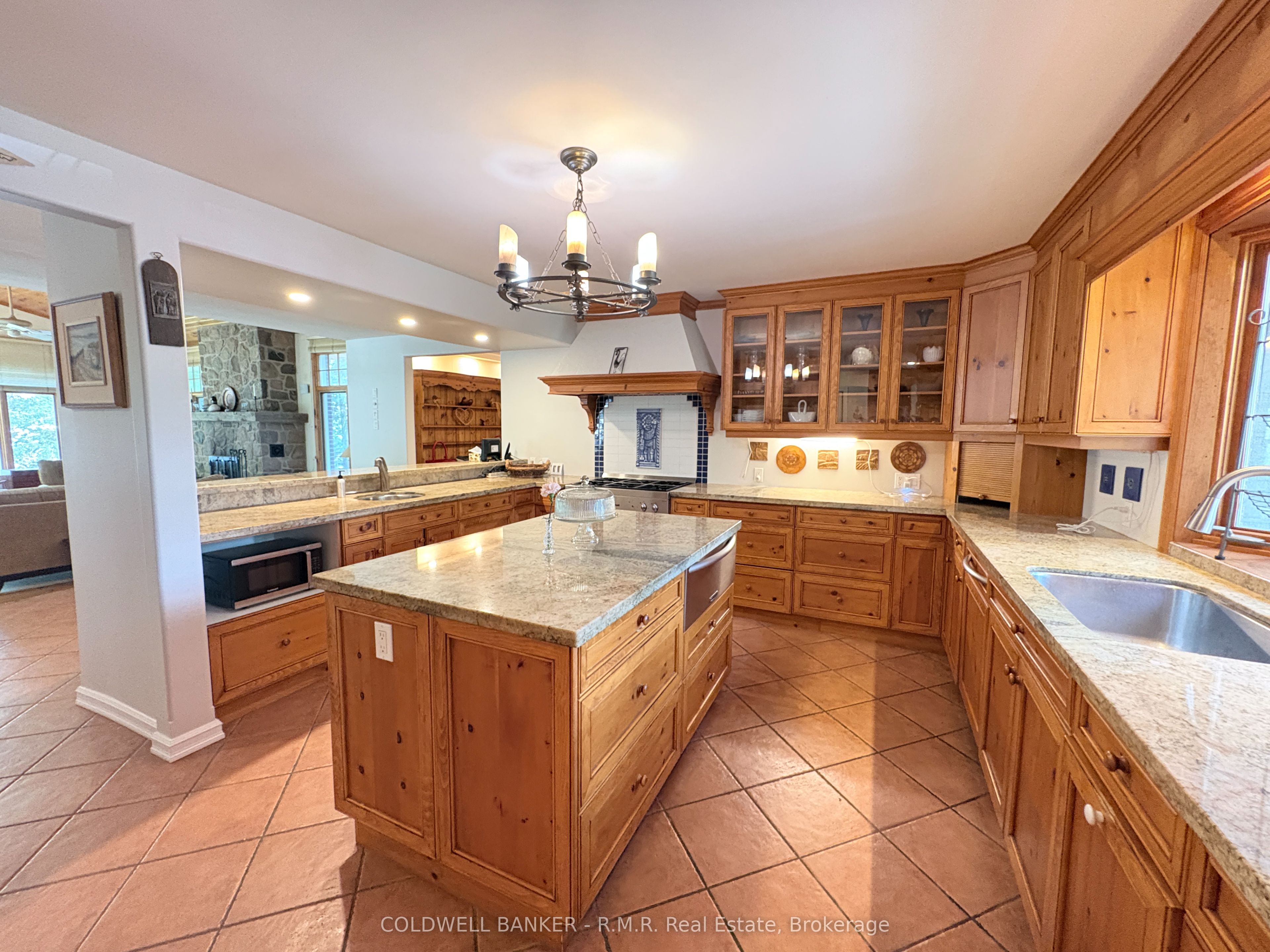 60 Pinewood Boulevard Property Photo 7