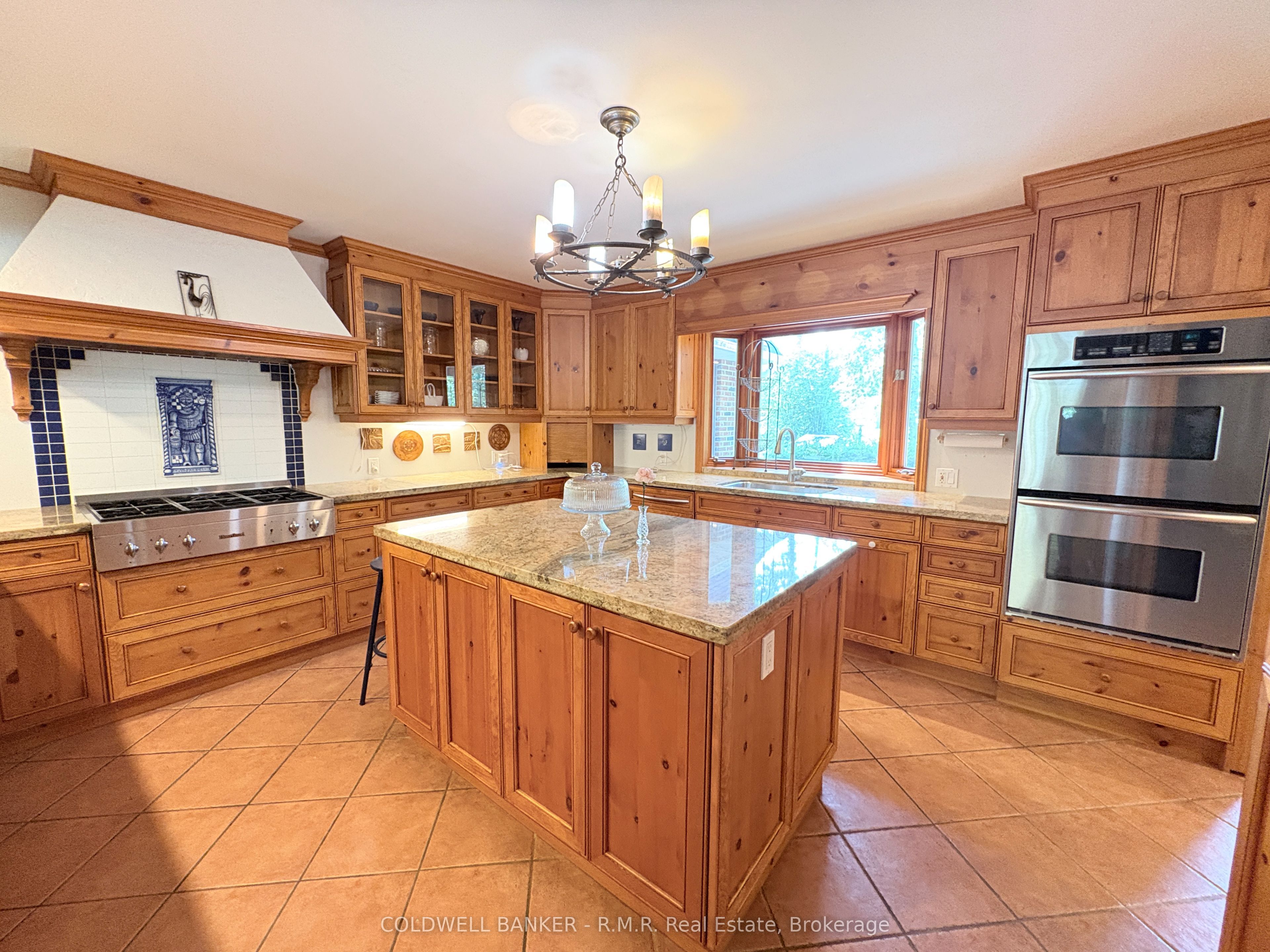 60 Pinewood Boulevard Property Photo 8