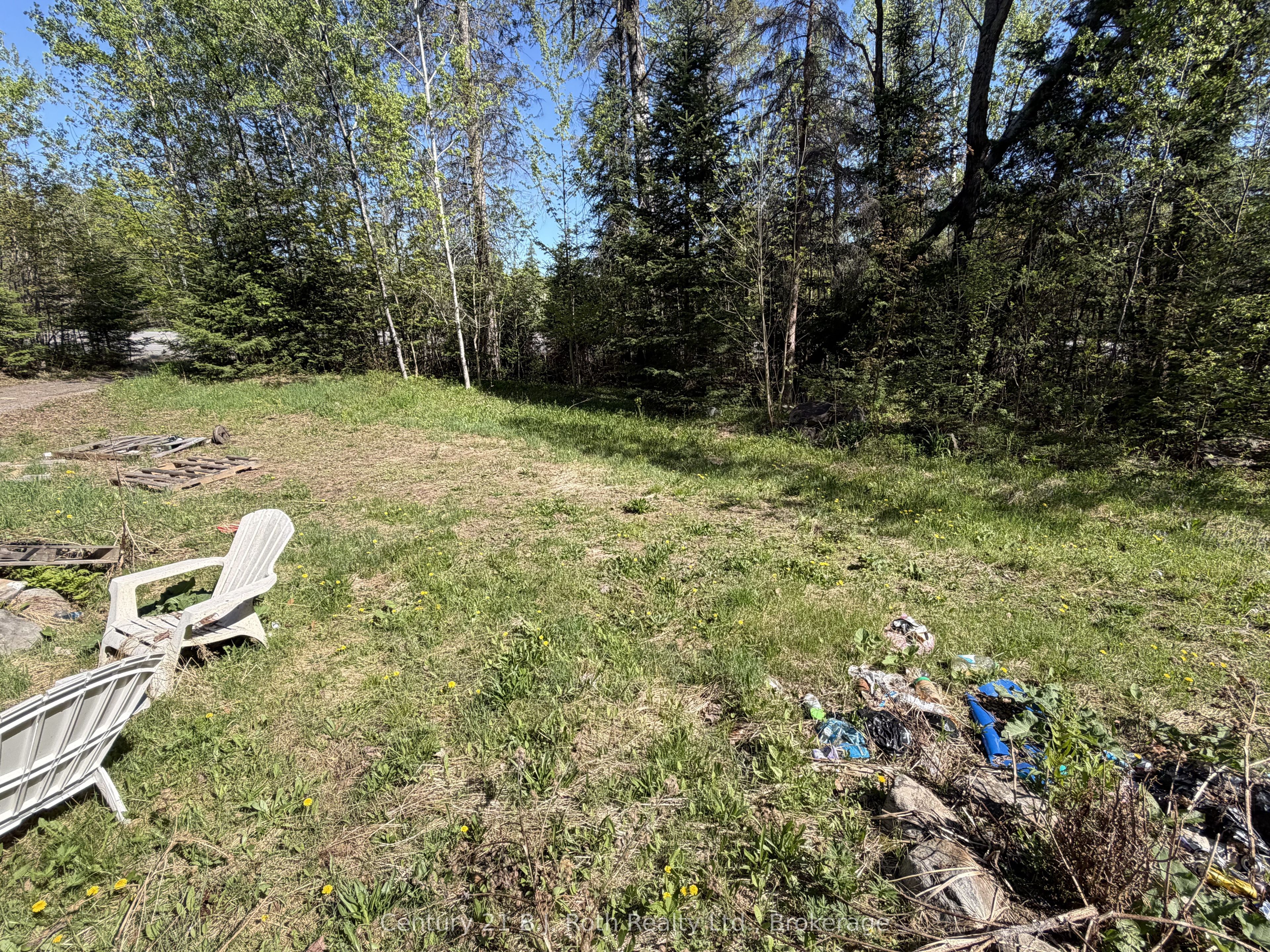 1709 60 Highway Property Photo 3