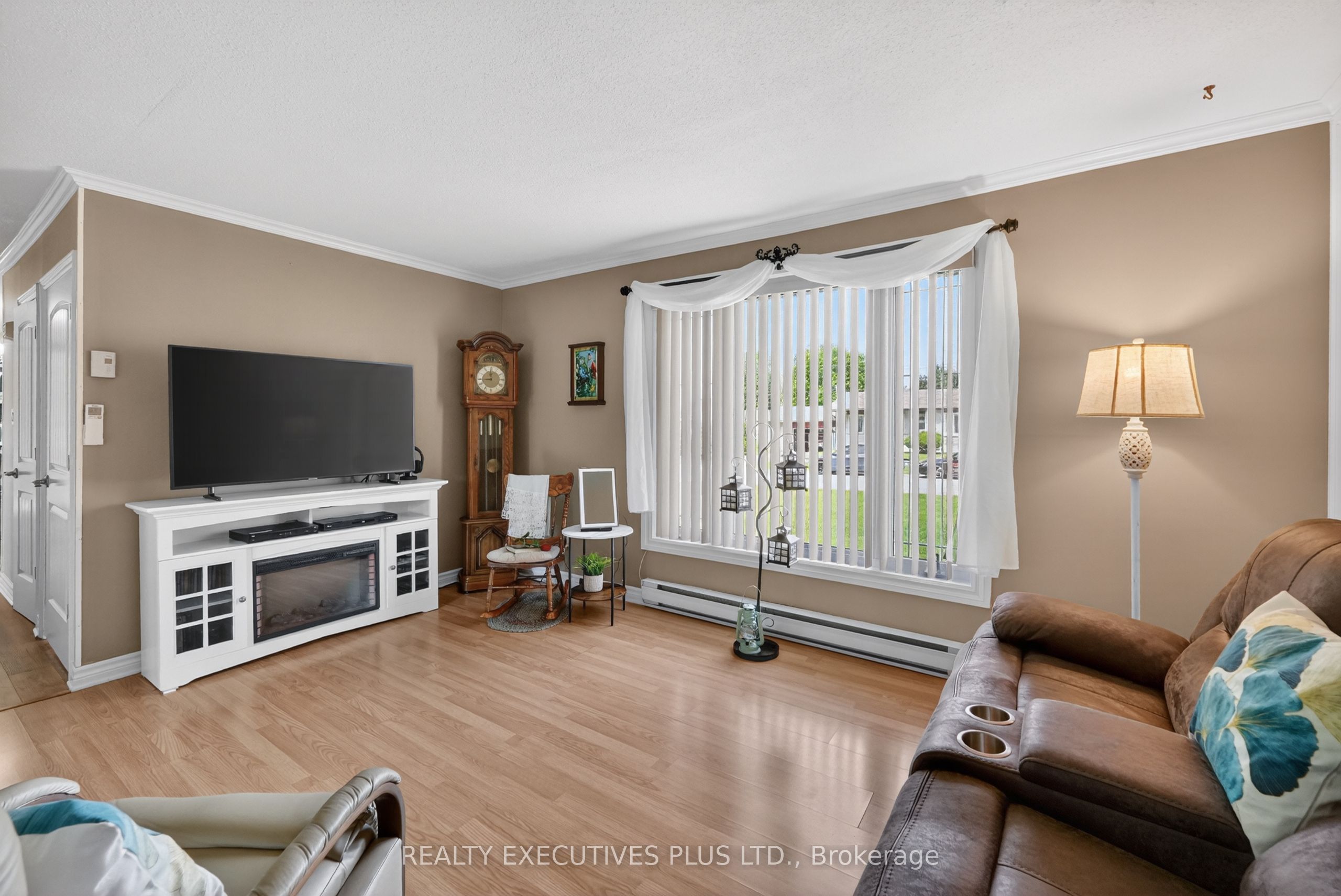 10 Potvin Street Property Photo 8