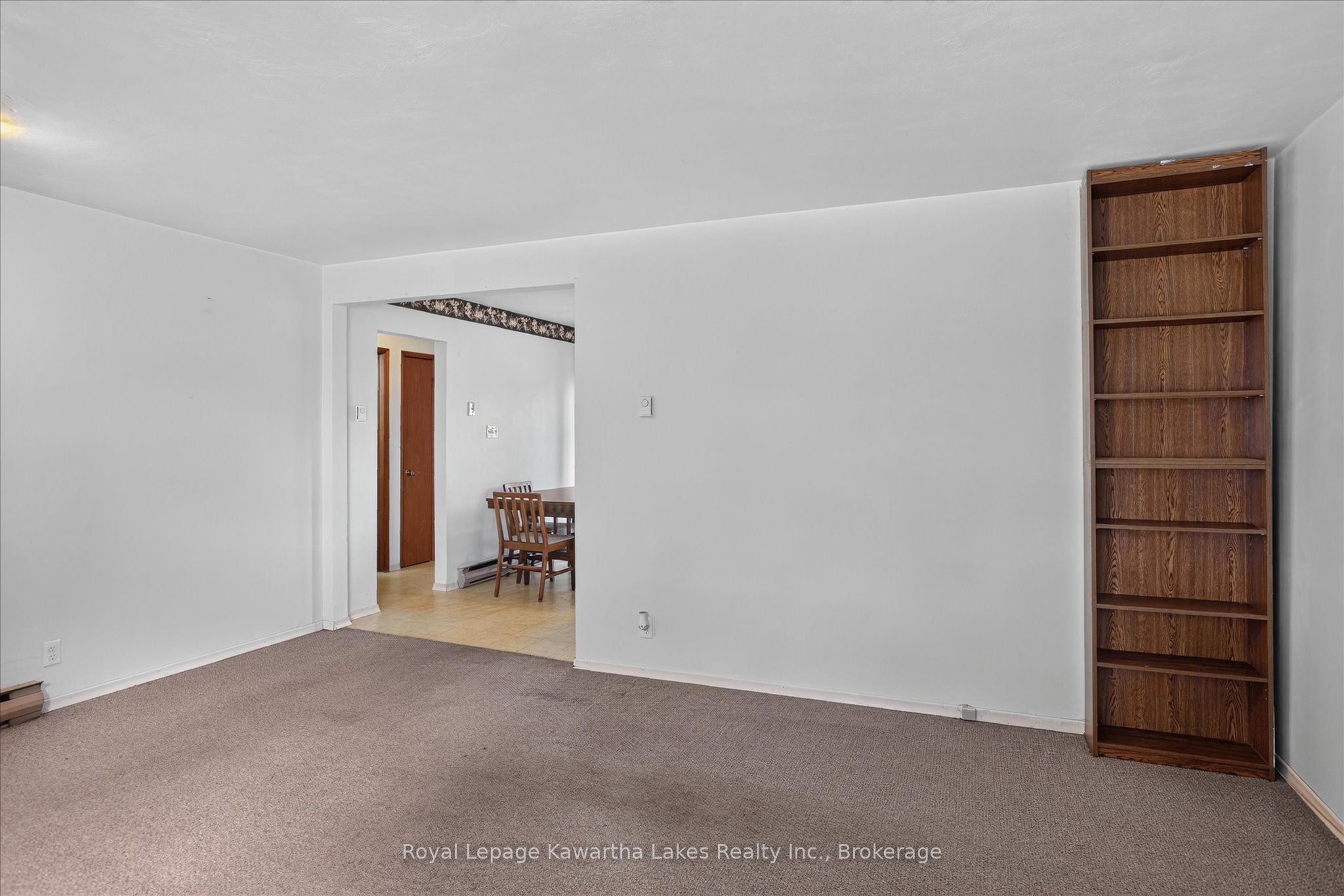 78 Durham Street W Property Photo 11
