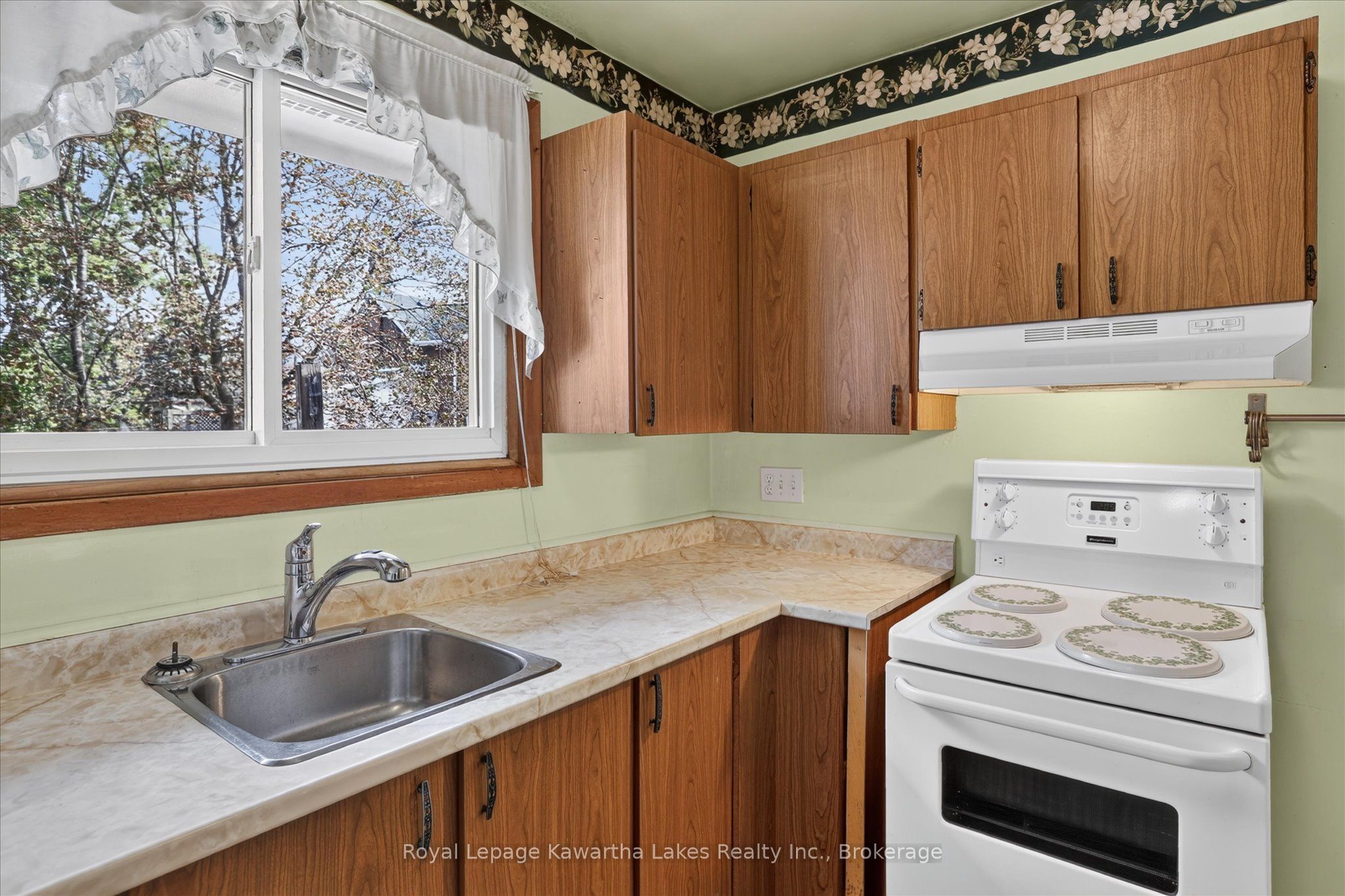 78 Durham Street W Property Photo 17