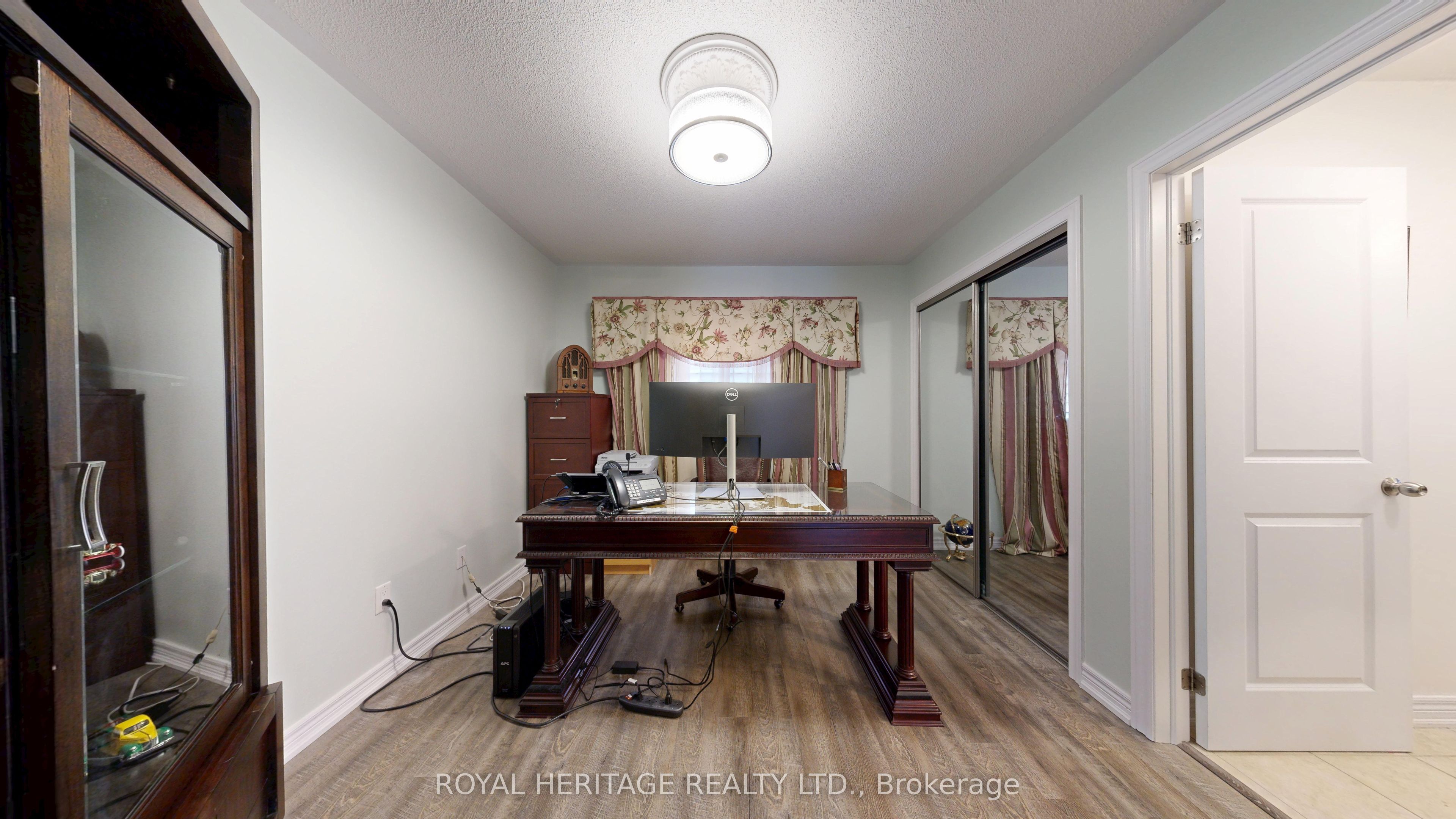 976 Avery Avenue Property Photo 27