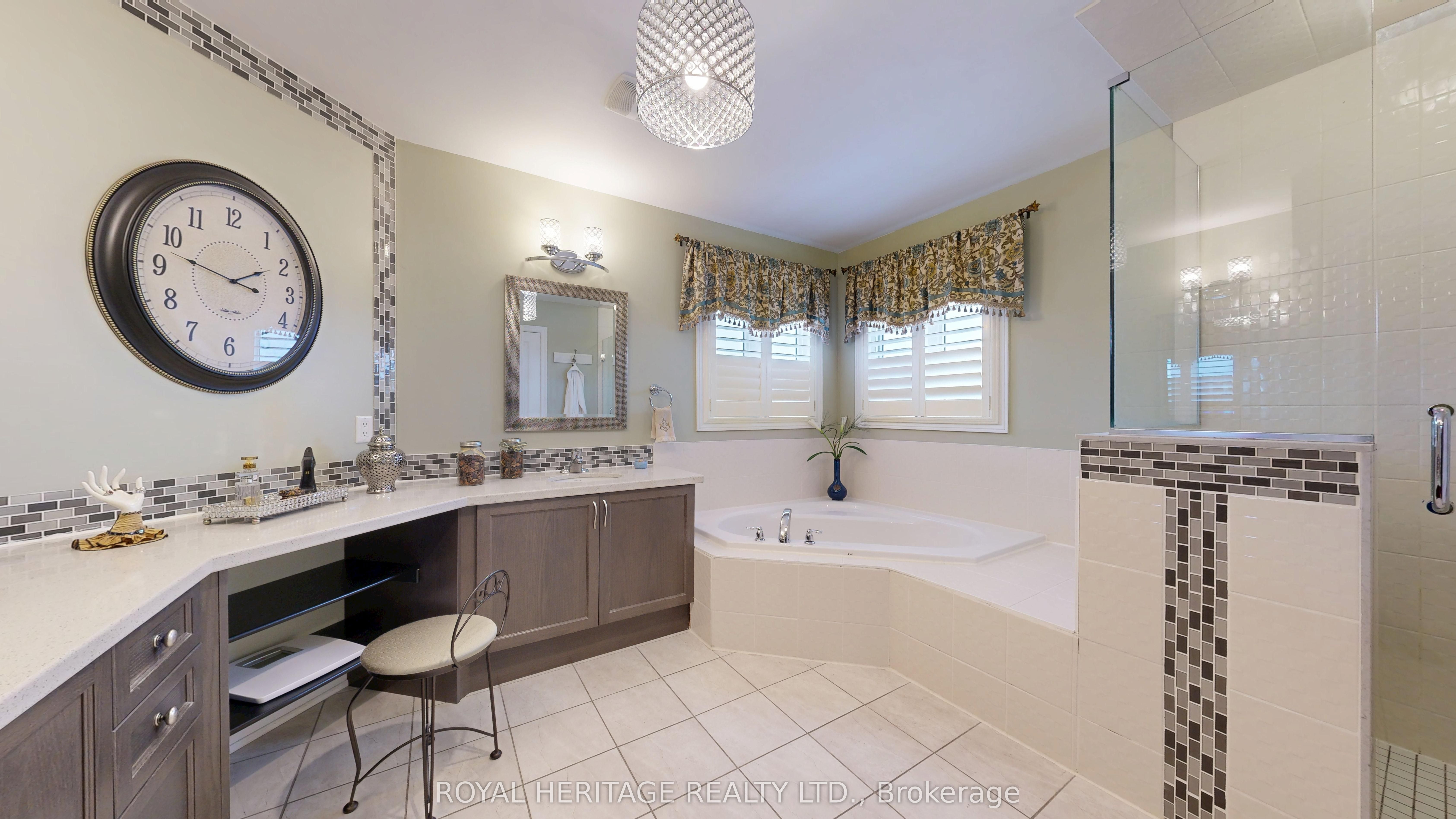 976 Avery Avenue Property Photo 37