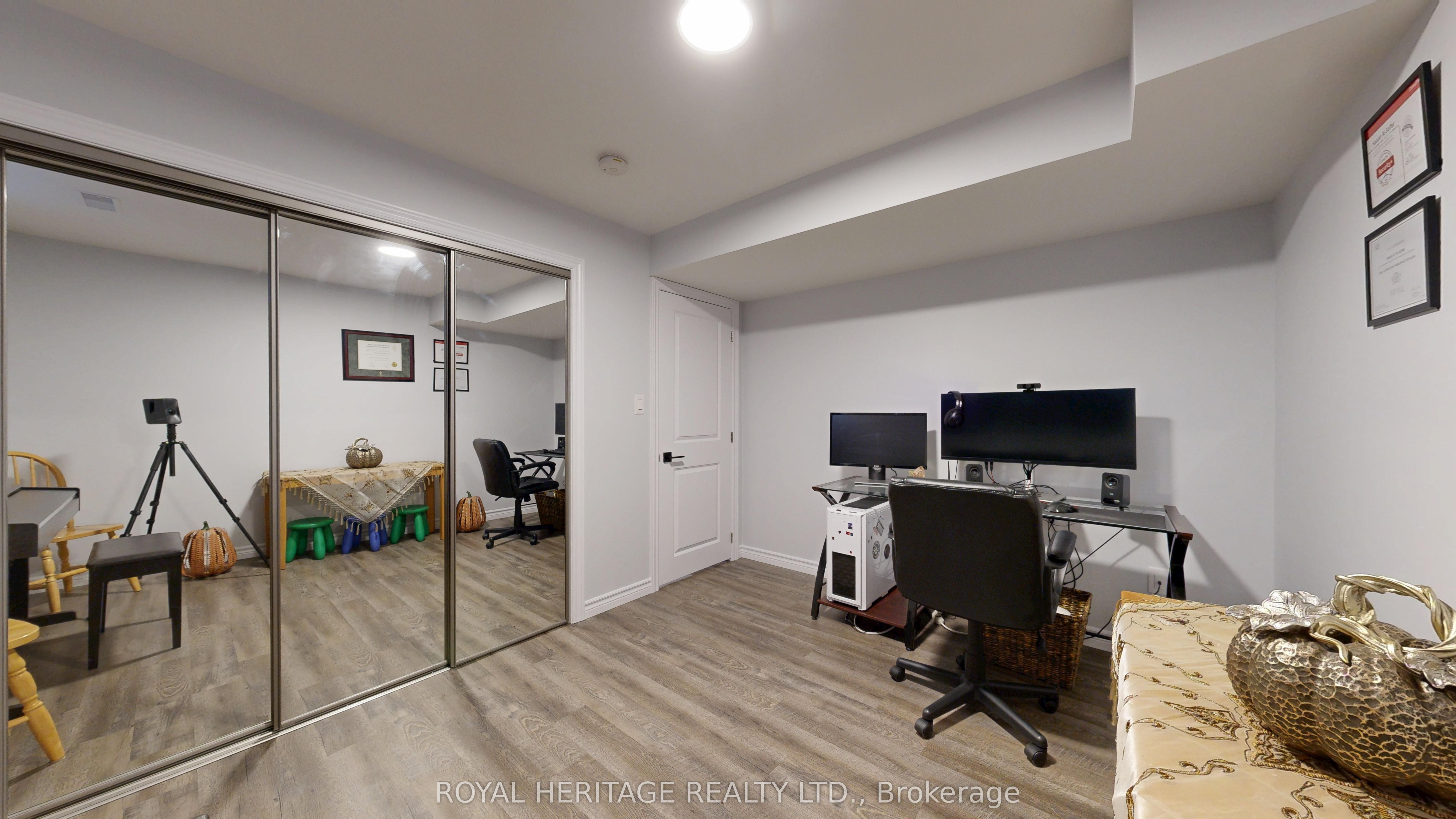 976 Avery Avenue Property Photo 47