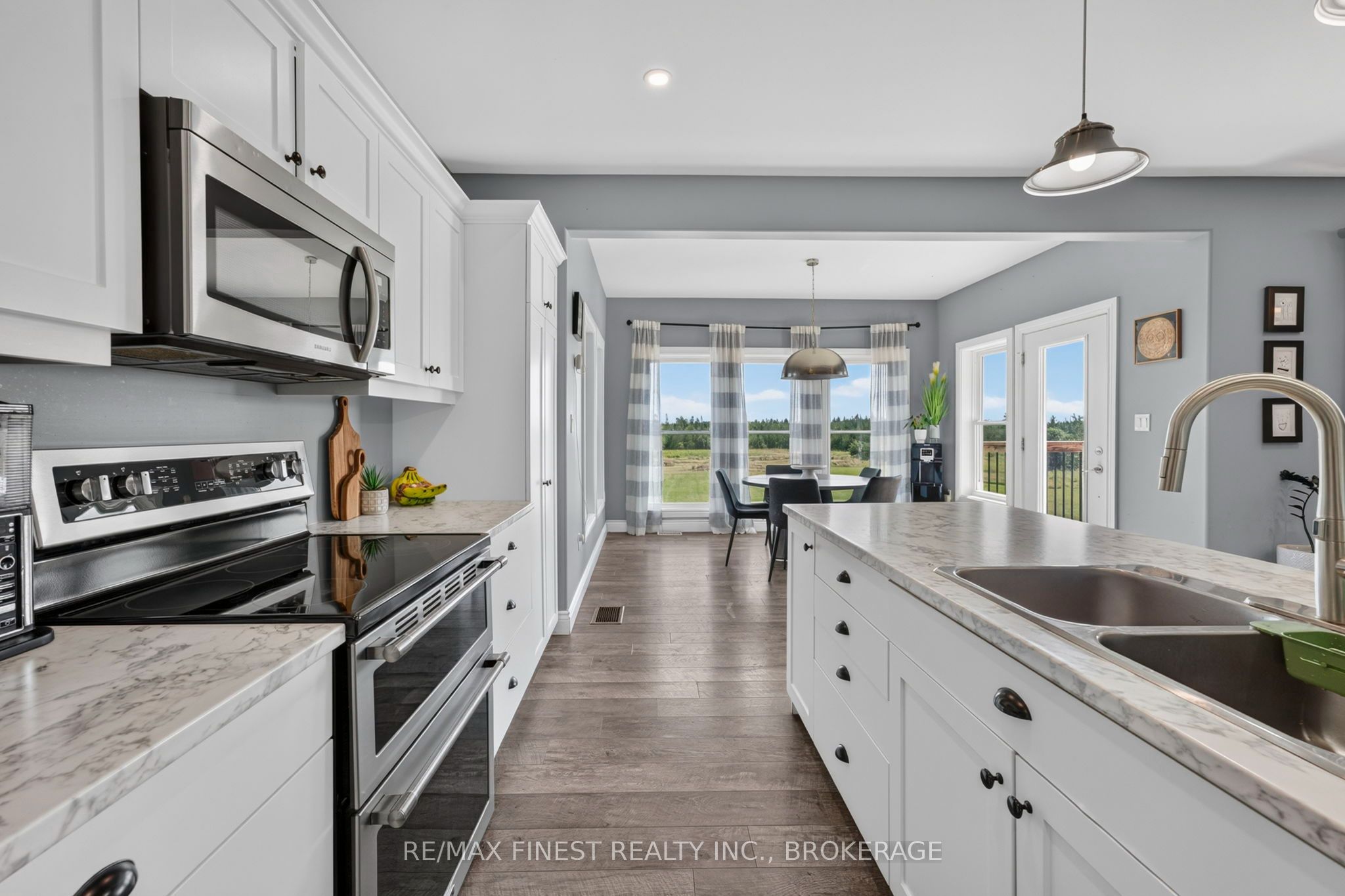 292 Glennelm Road Property Photo 14