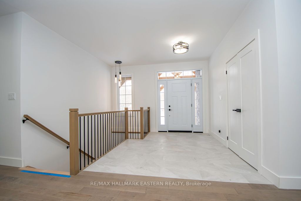 11 Maplewood Court Property Photo 4