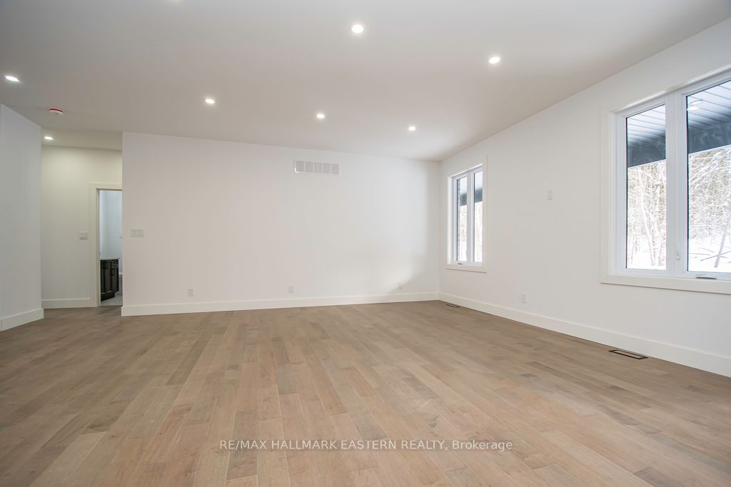 11 Maplewood Court Property Photo 7
