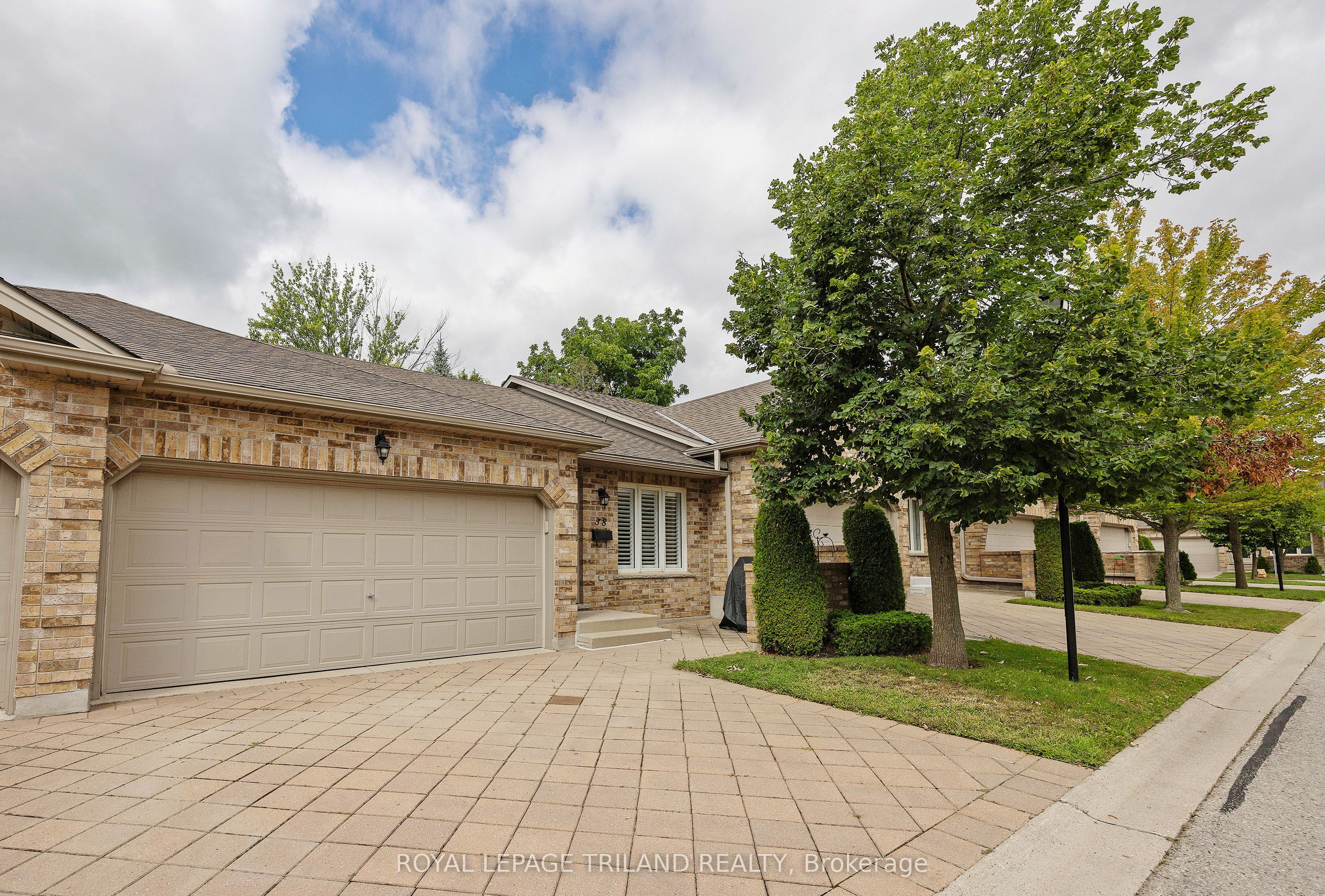 572 Thistlewood Drive 38 Property Photo 1