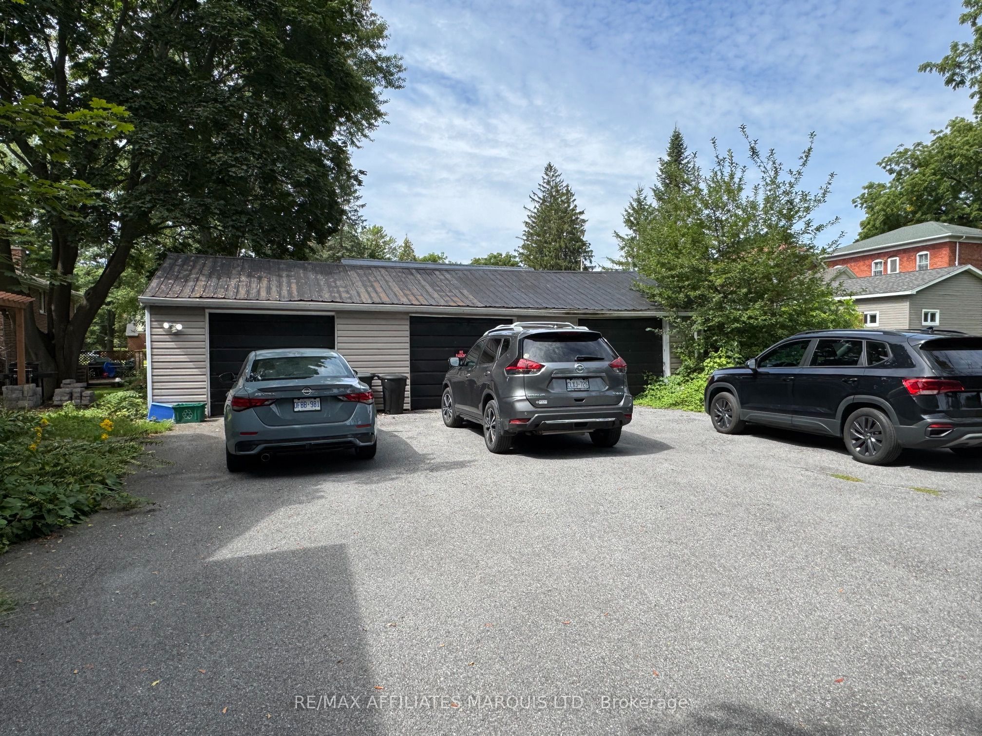 16 Lakeshore Drive Property Photo 4