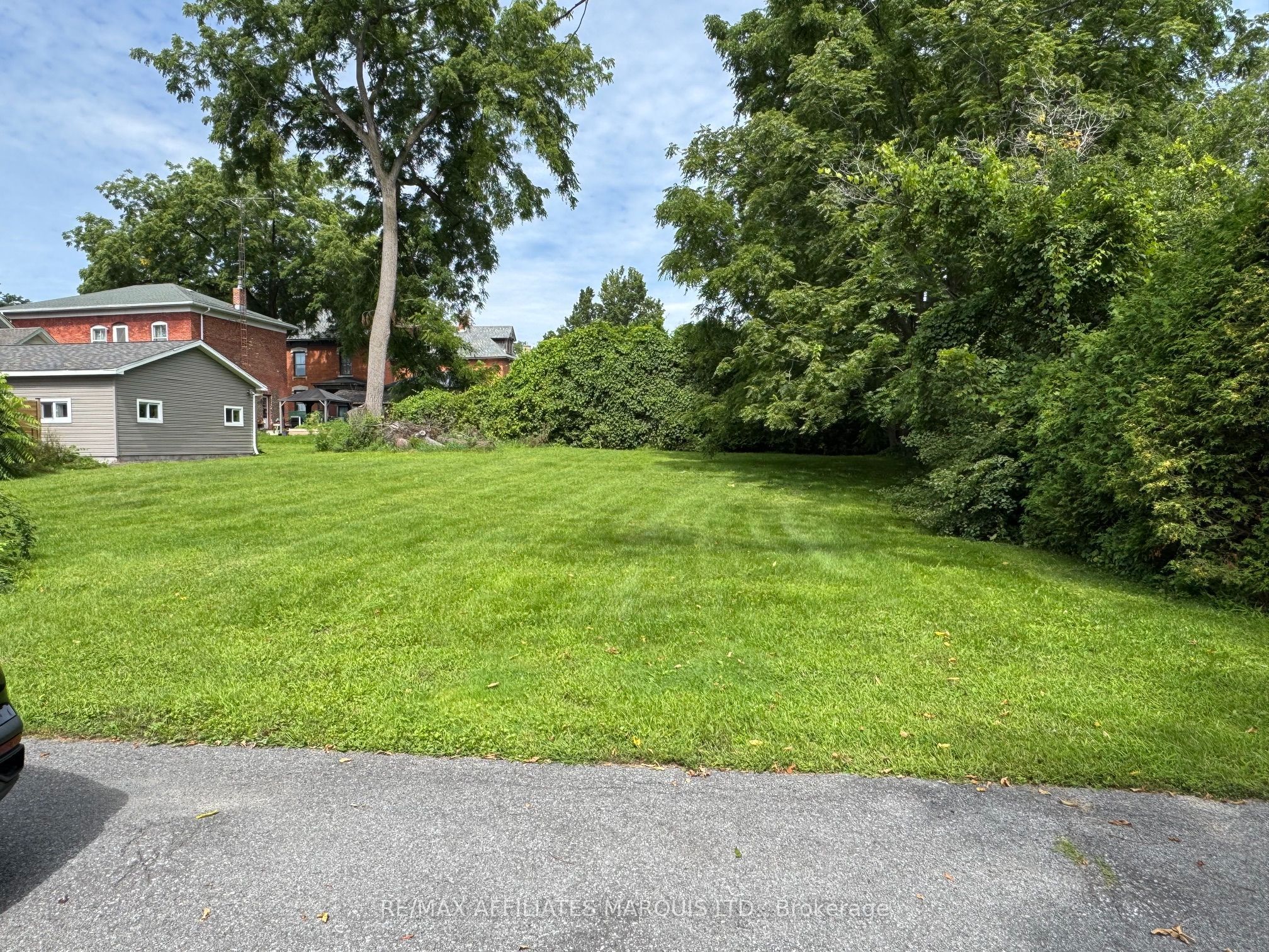 16 Lakeshore Drive Property Photo 5