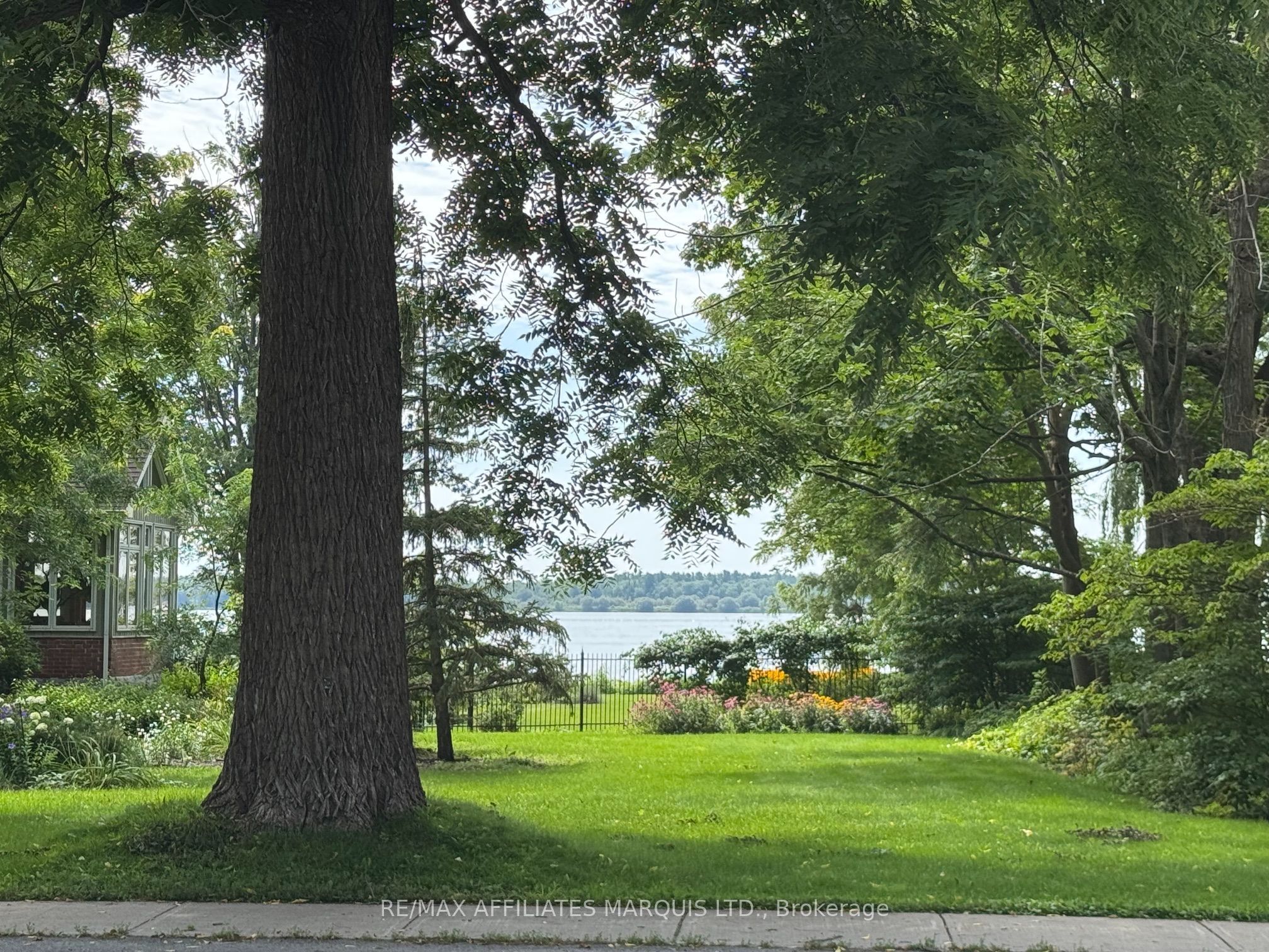 16 Lakeshore Drive Property Photo 6