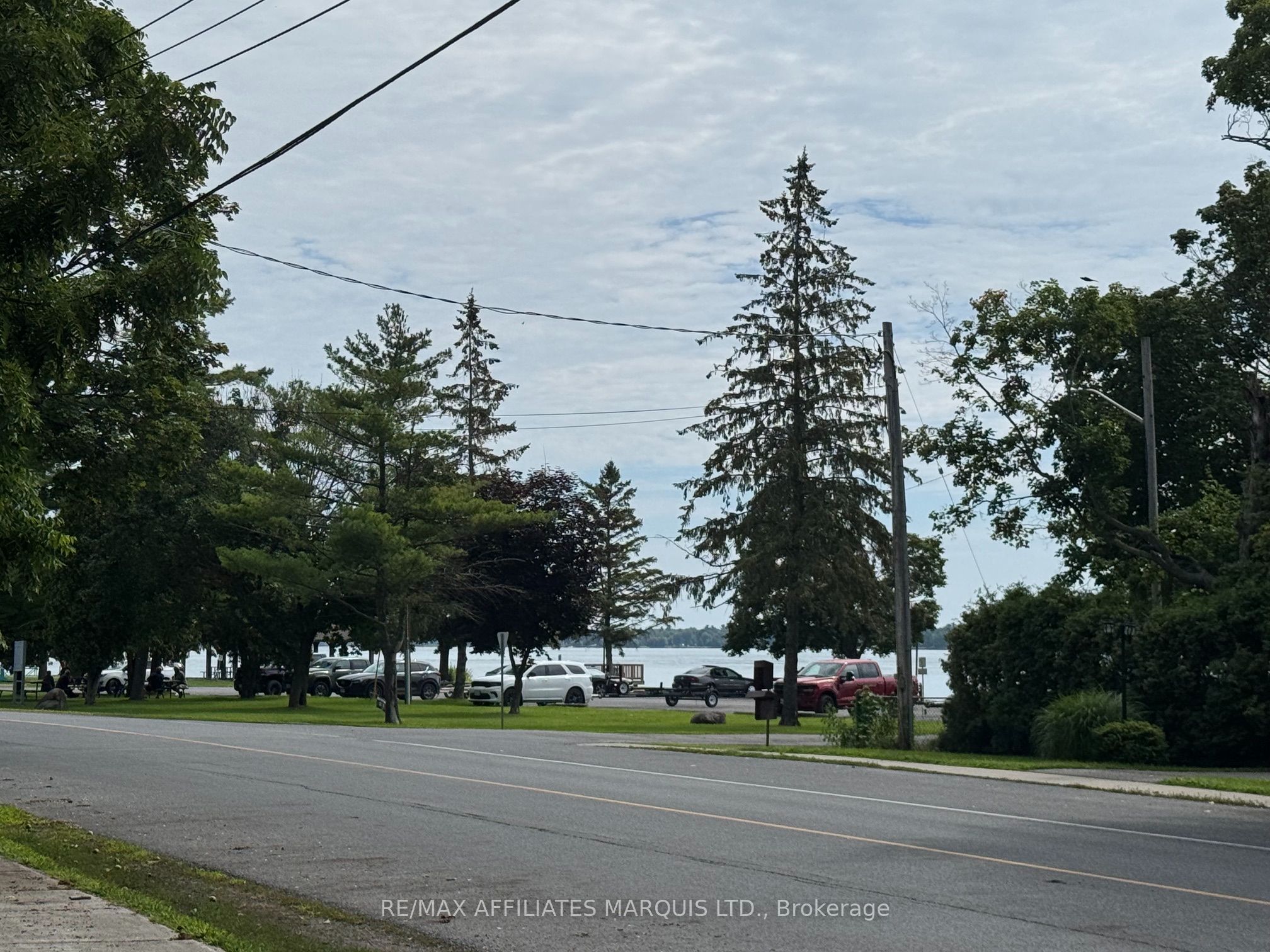 16 Lakeshore Drive Property Photo 7