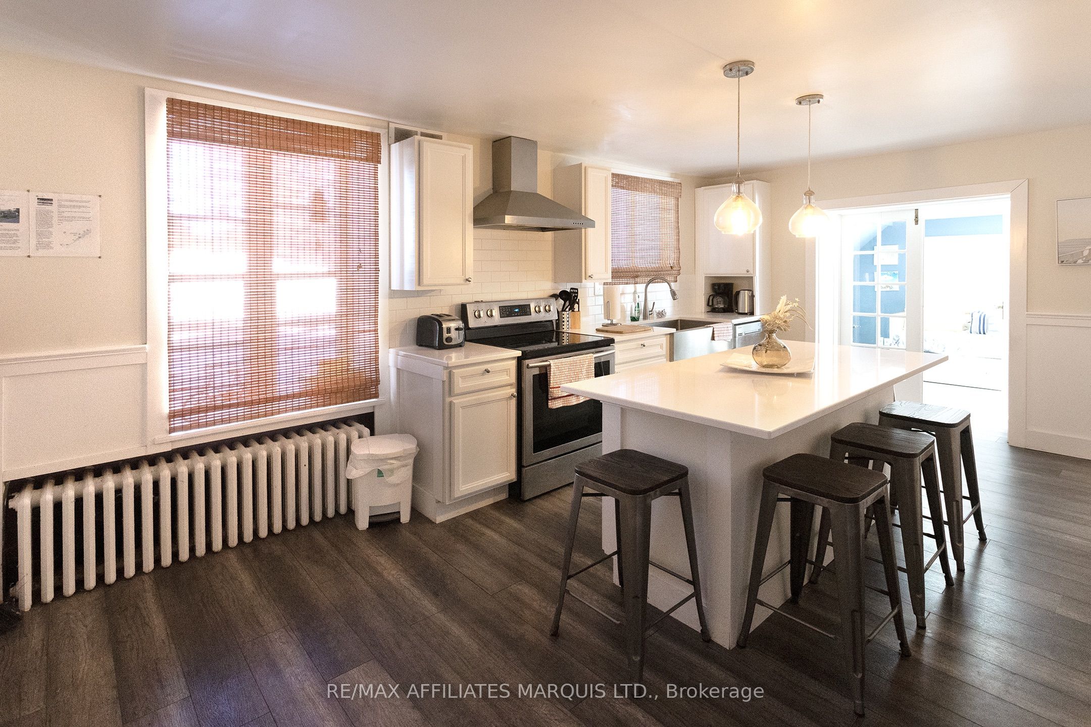 16 Lakeshore Drive Property Photo 8