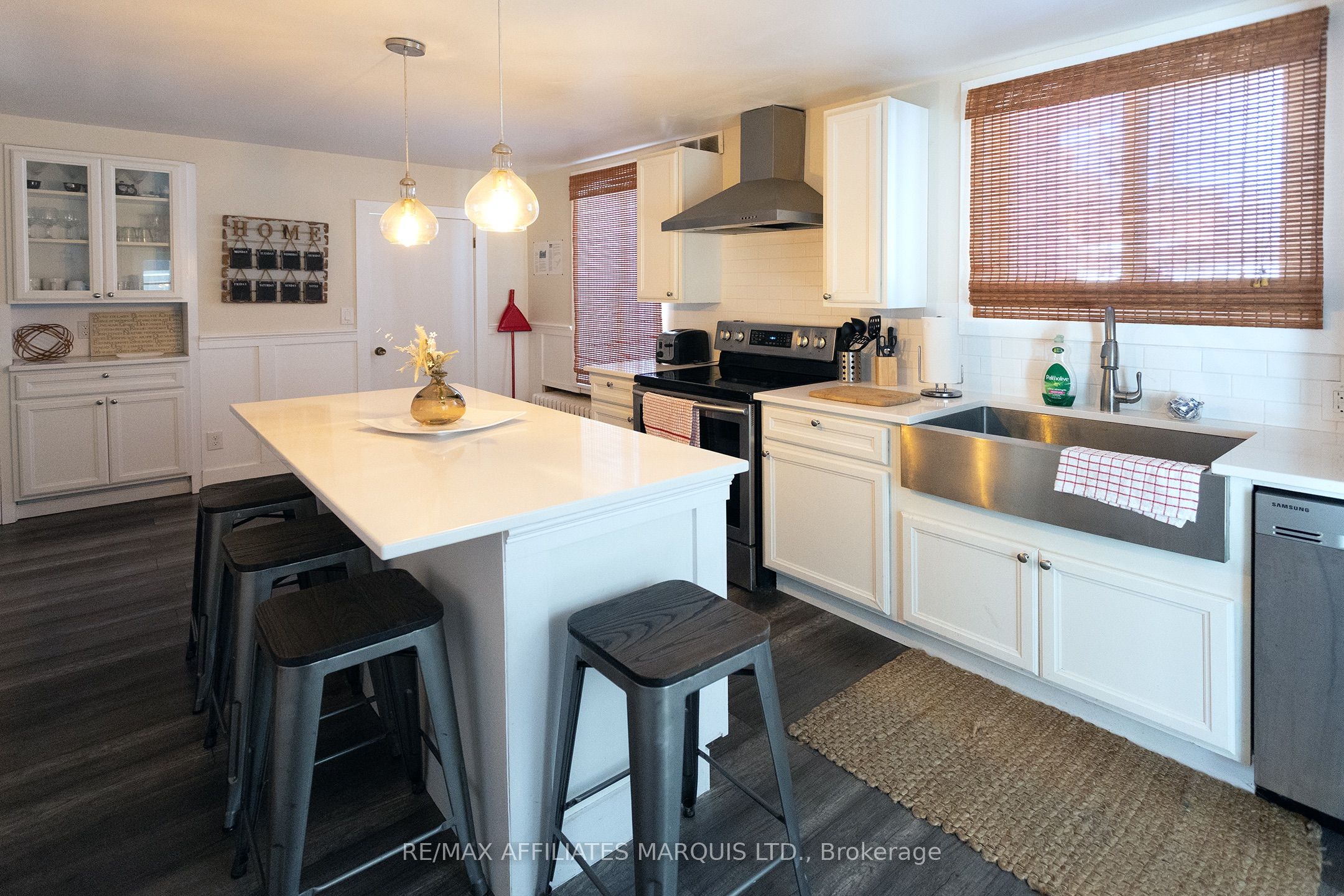 16 Lakeshore Drive Property Photo 15