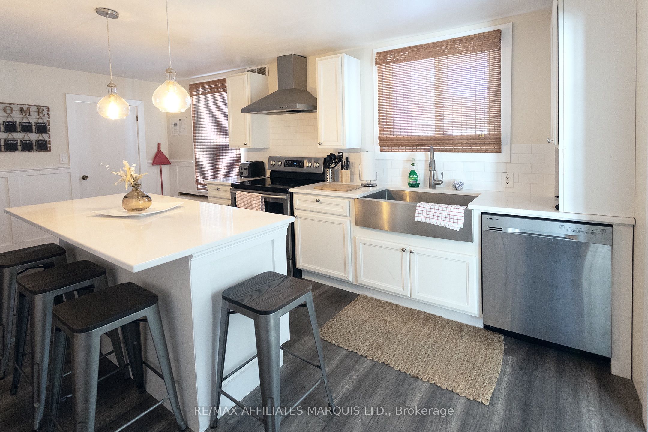 16 Lakeshore Drive Property Photo 16