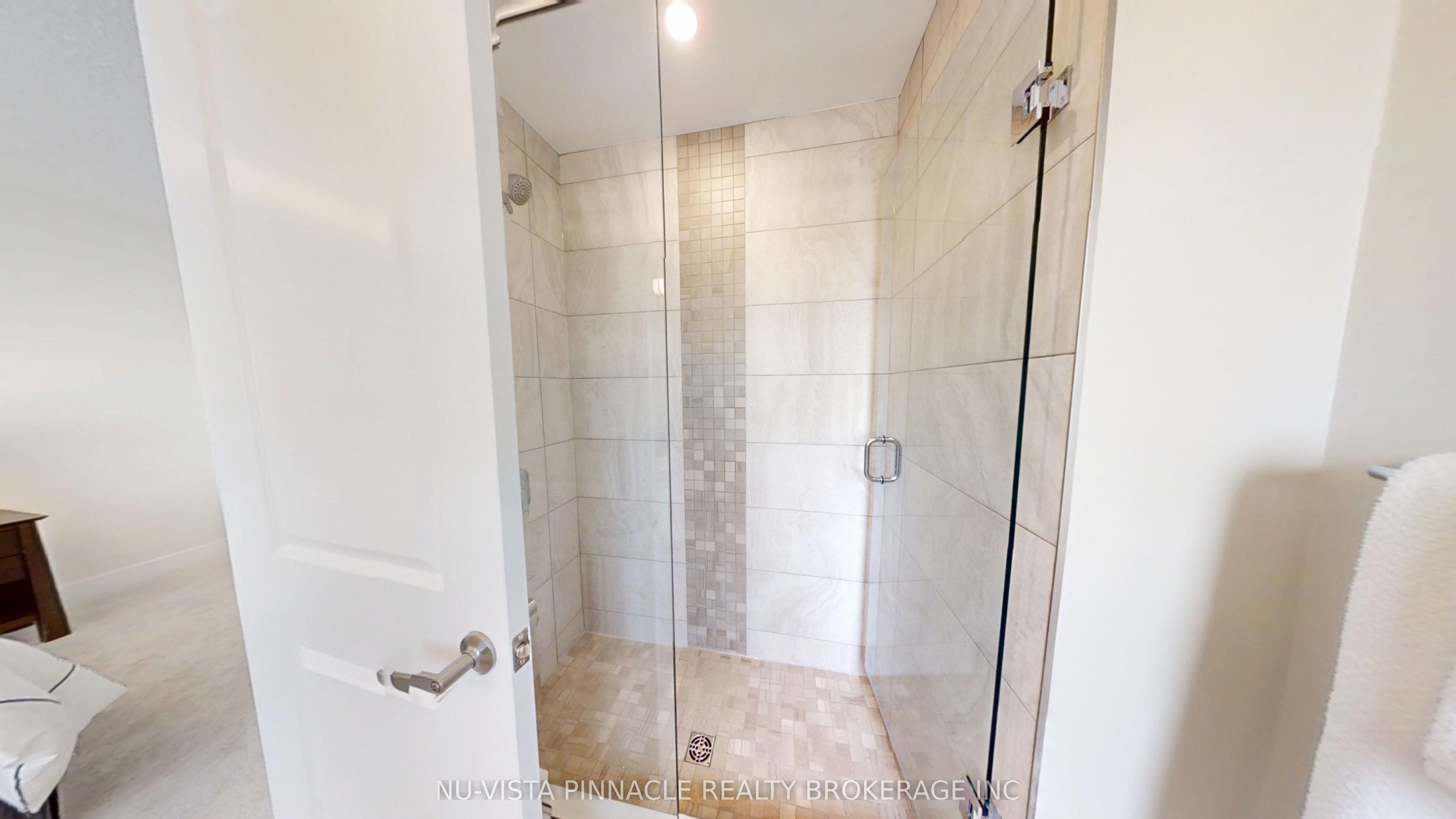 1886 Evans Boulevard Property Photo 11
