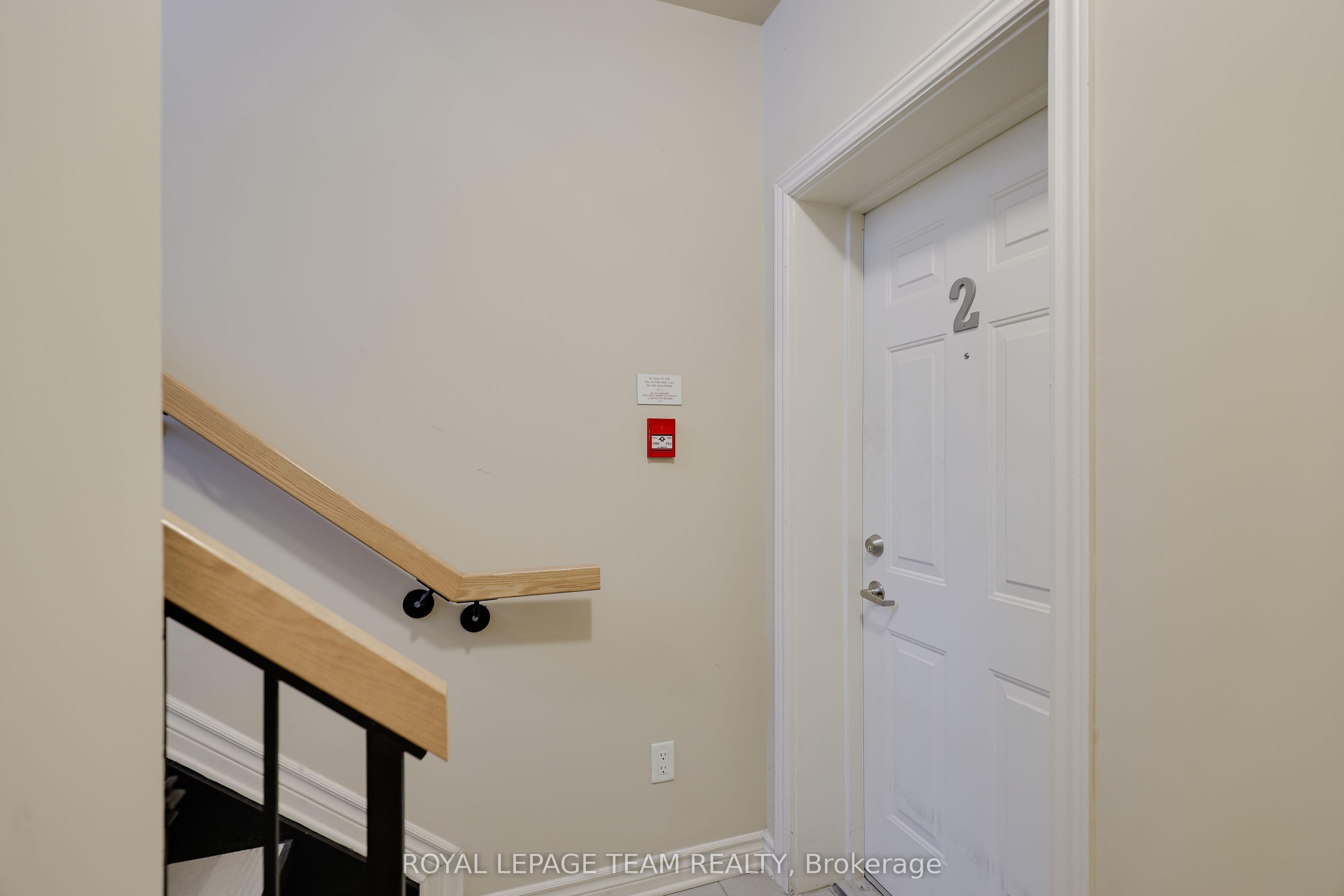 369 Paseo Private 2 Property Photo 6