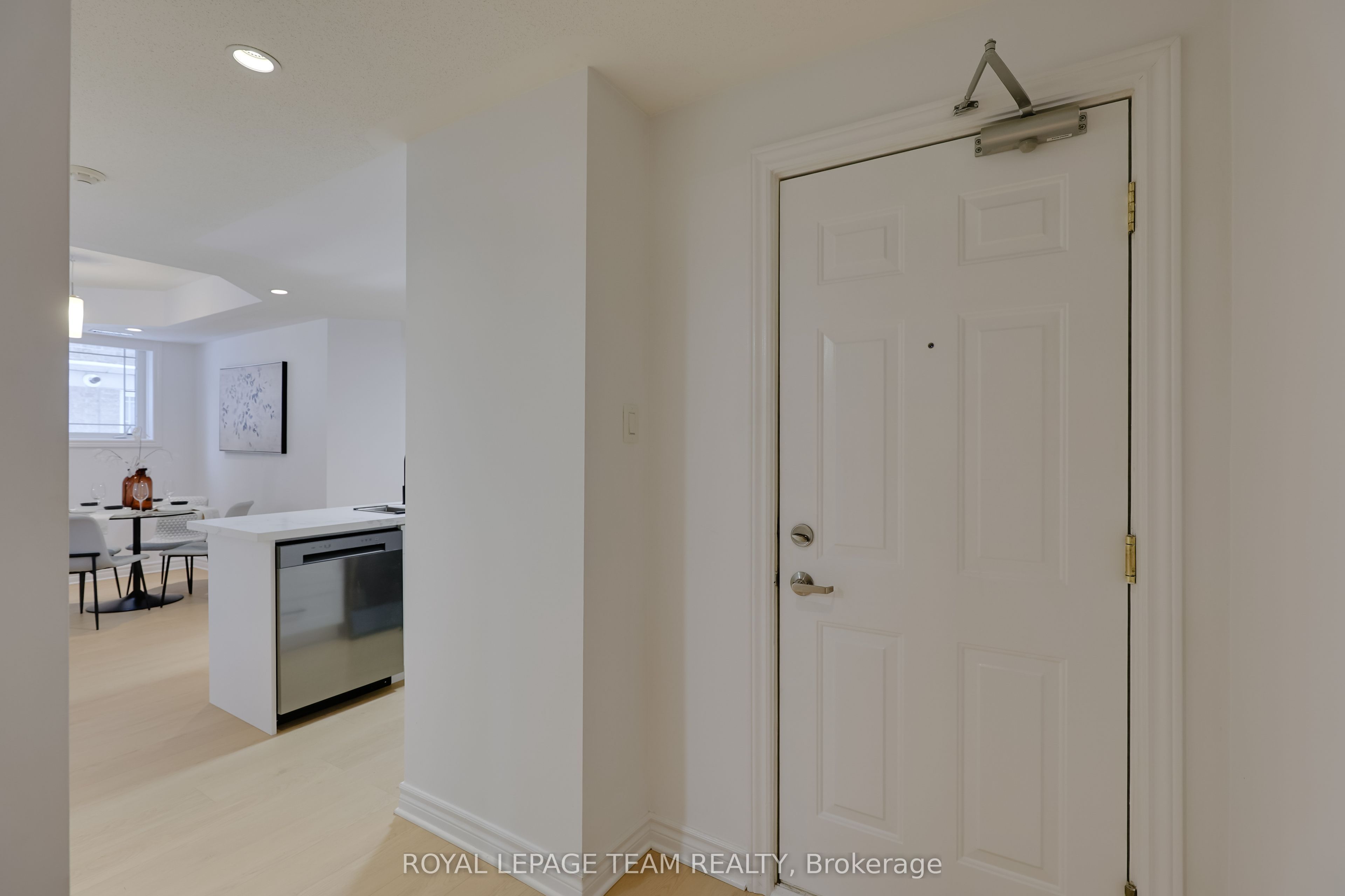 369 Paseo Private 2 Property Photo 9