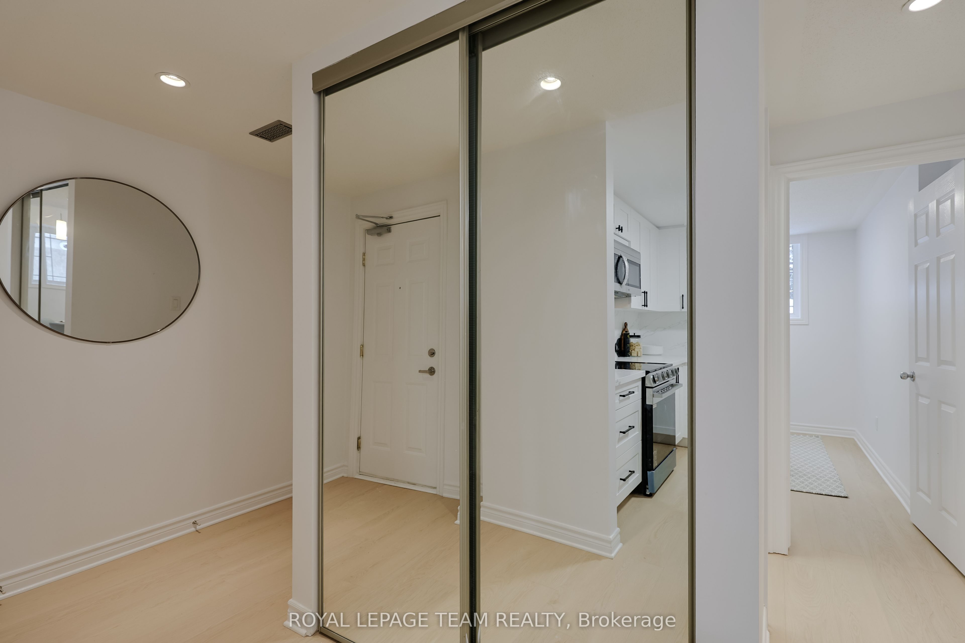 369 Paseo Private 2 Property Photo 10